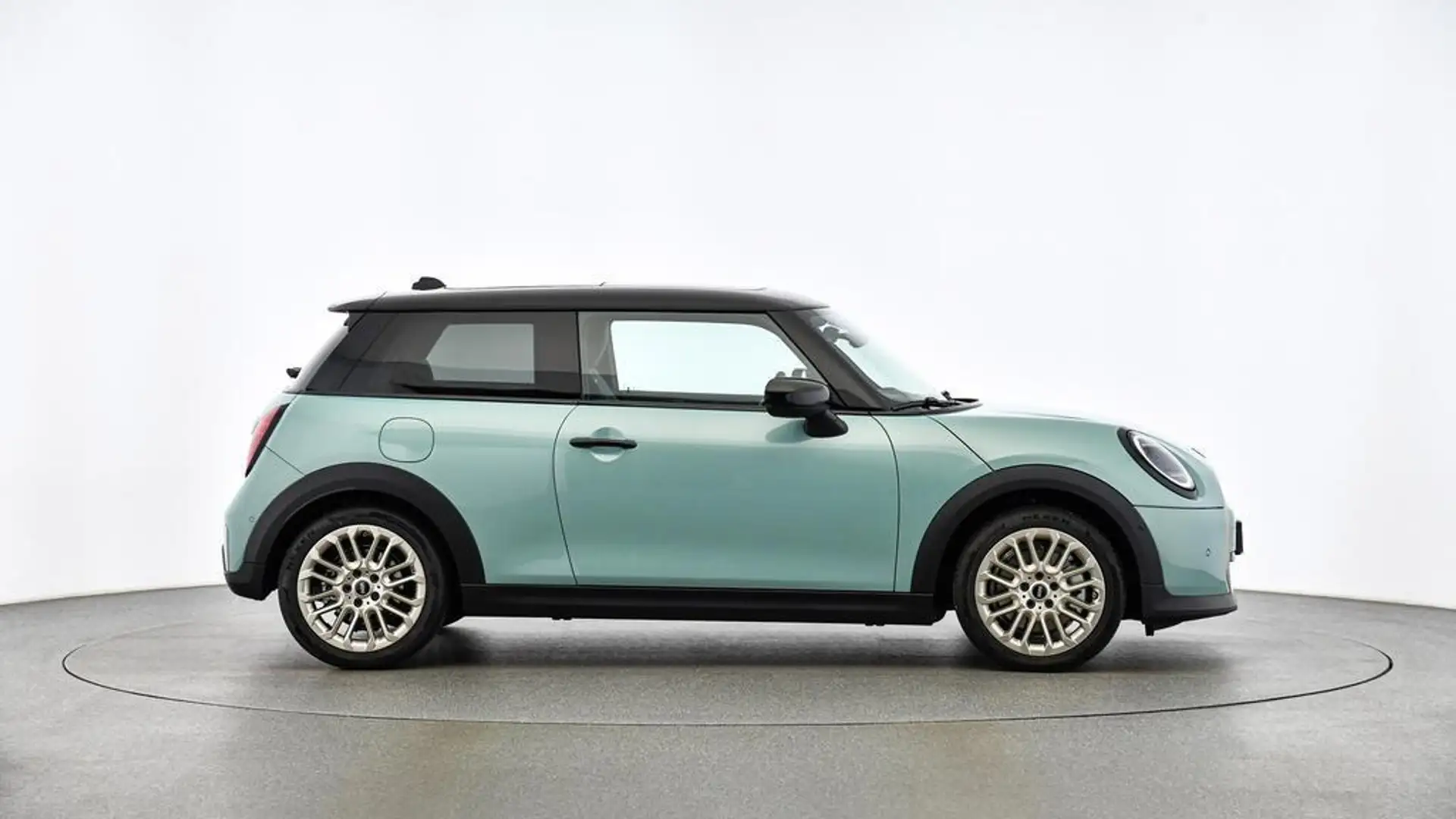 MINI Cooper C Favoured Trim Verde - 2