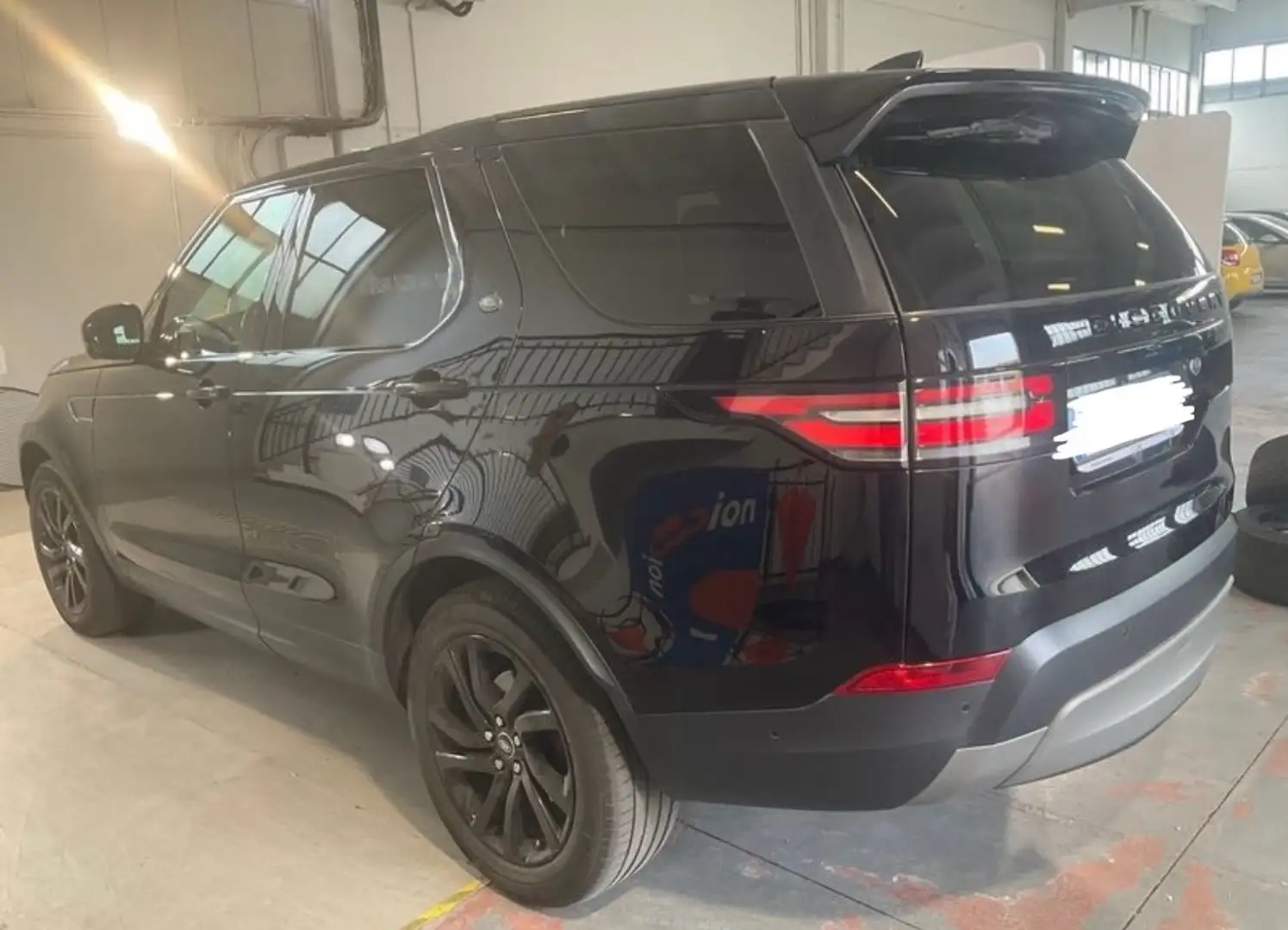 Land Rover Discovery Discovery 2.0 SD4 240 CV HSE Luxury Nero - 2