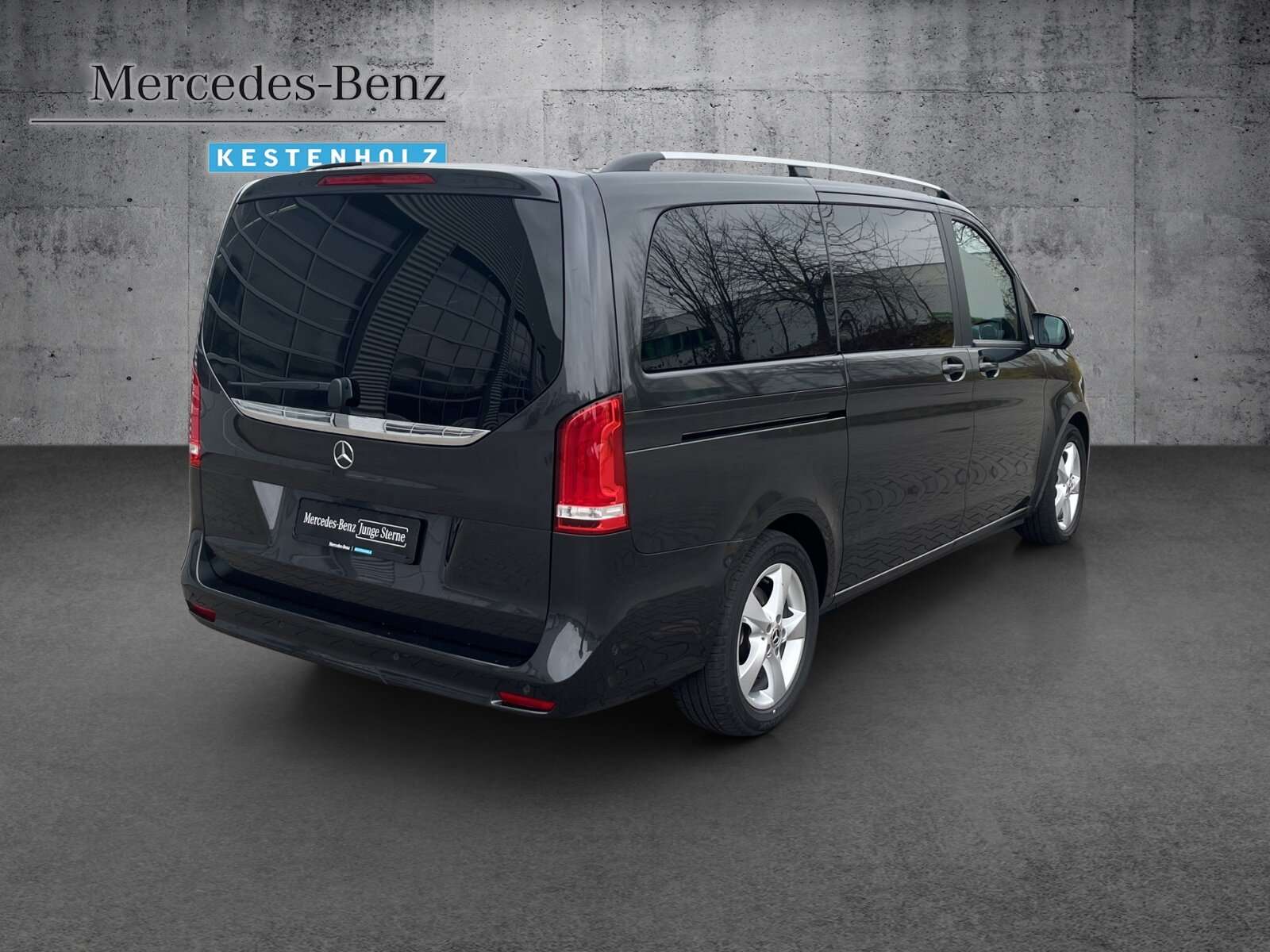 Mercedes-Benz V 220