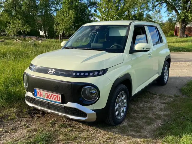 Hyundai Inster INSTER  49 KWh Alu17, PDC V+H, 360 Cam,ACC,Nav,ab Lager