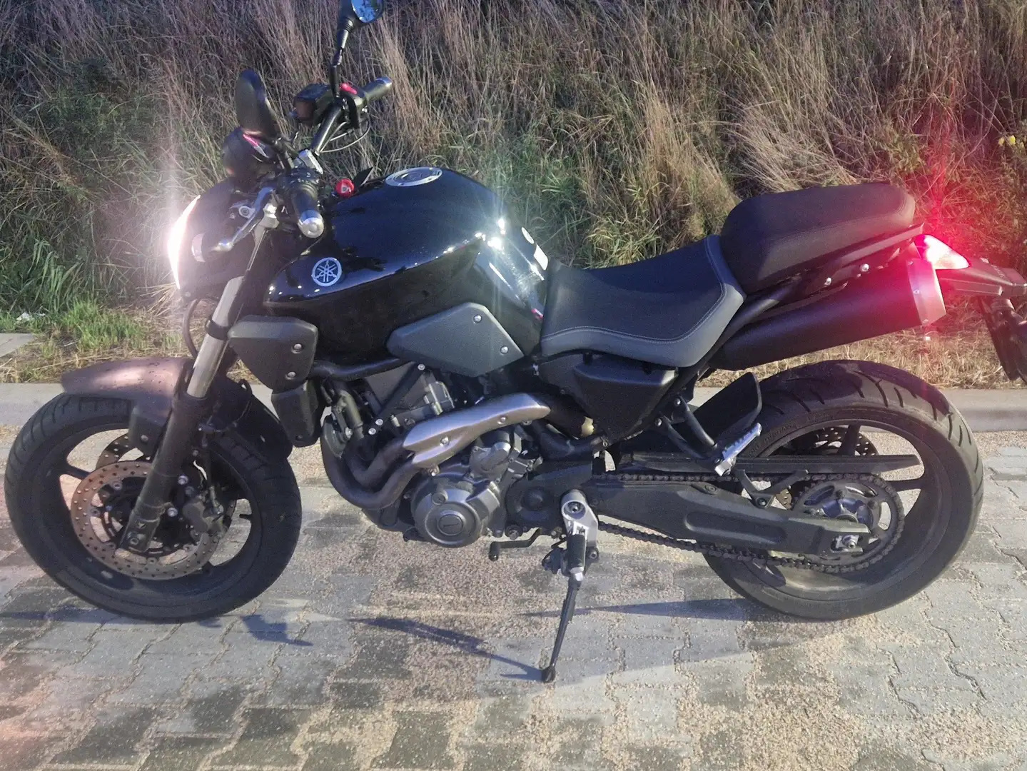 Yamaha MT-03 Zwart - 1
