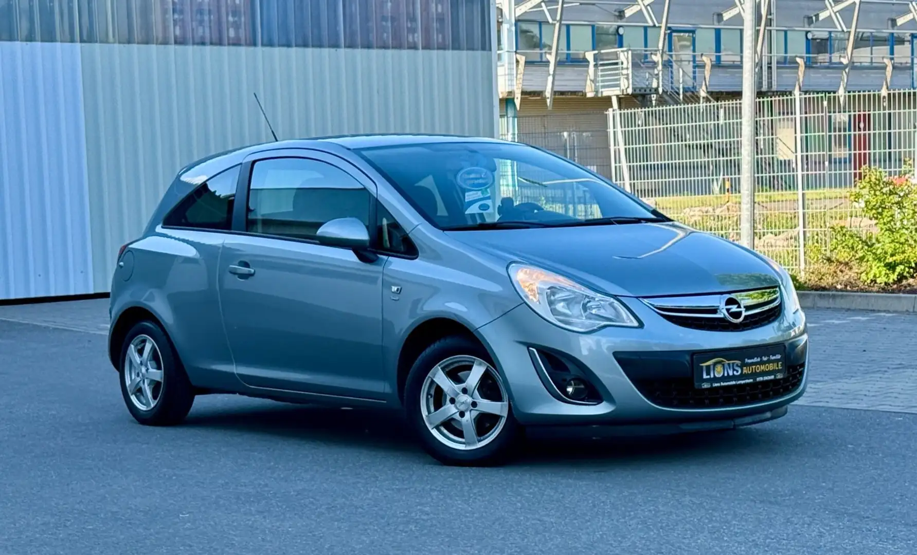 Opel Corsa D Satellite/Klima/SHZ/PDC/LENKRAD HEIZUNG/ Argent - 1