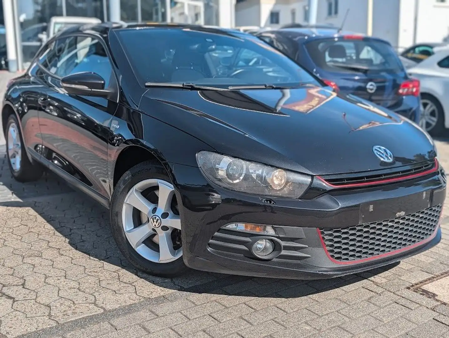 Volkswagen Scirocco 1.4 TSI Life Sitzh. Navi. BT. Чёрный - 1