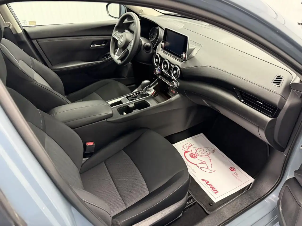 Nissan Sentra снимка Nissan Sentra