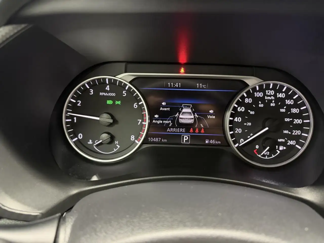 Nissan Sentra снимка Nissan Sentra