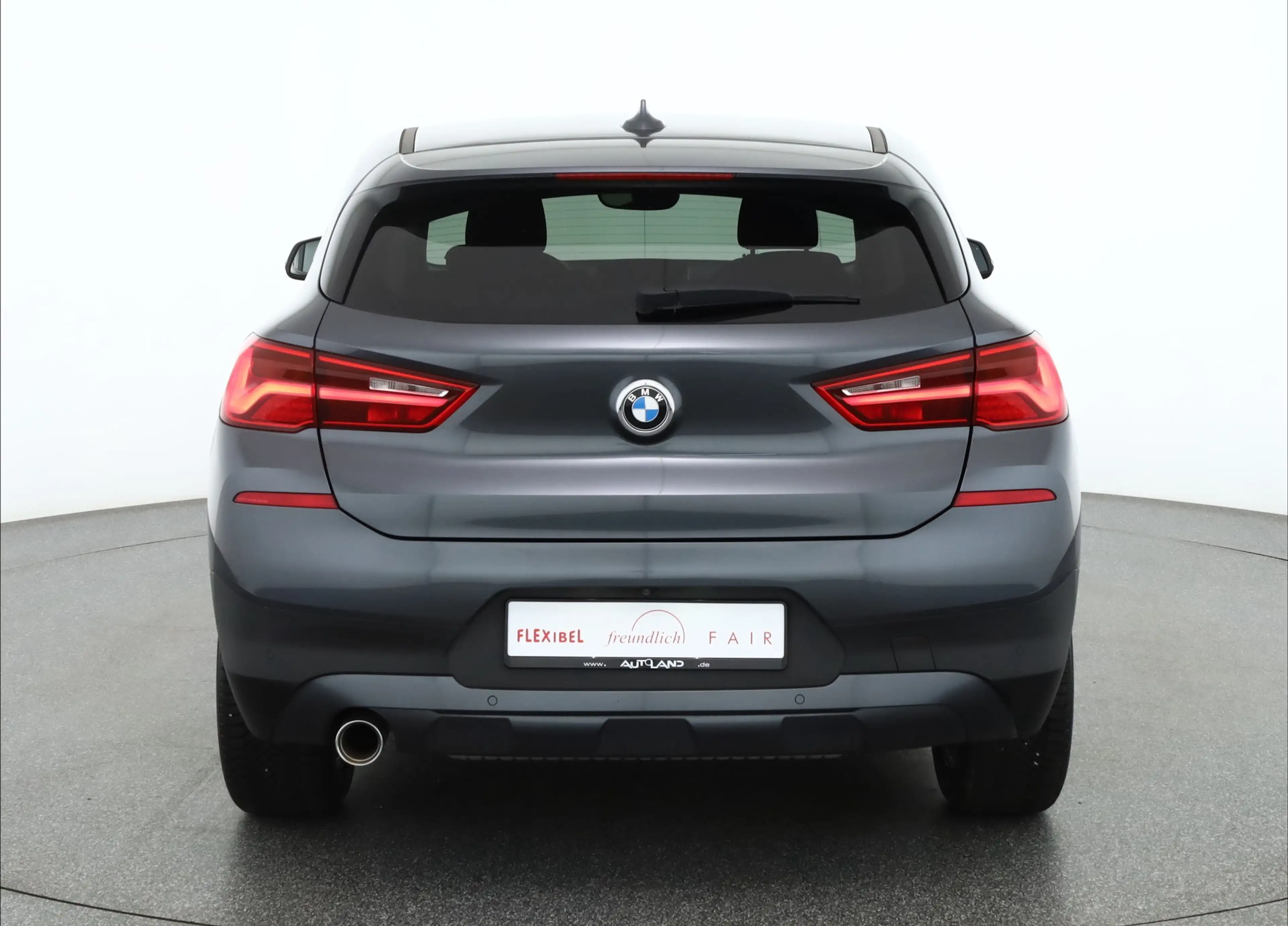 BMW X2 sDrive 18i Advantage LED Navi Kamera Tempomat — photo 4