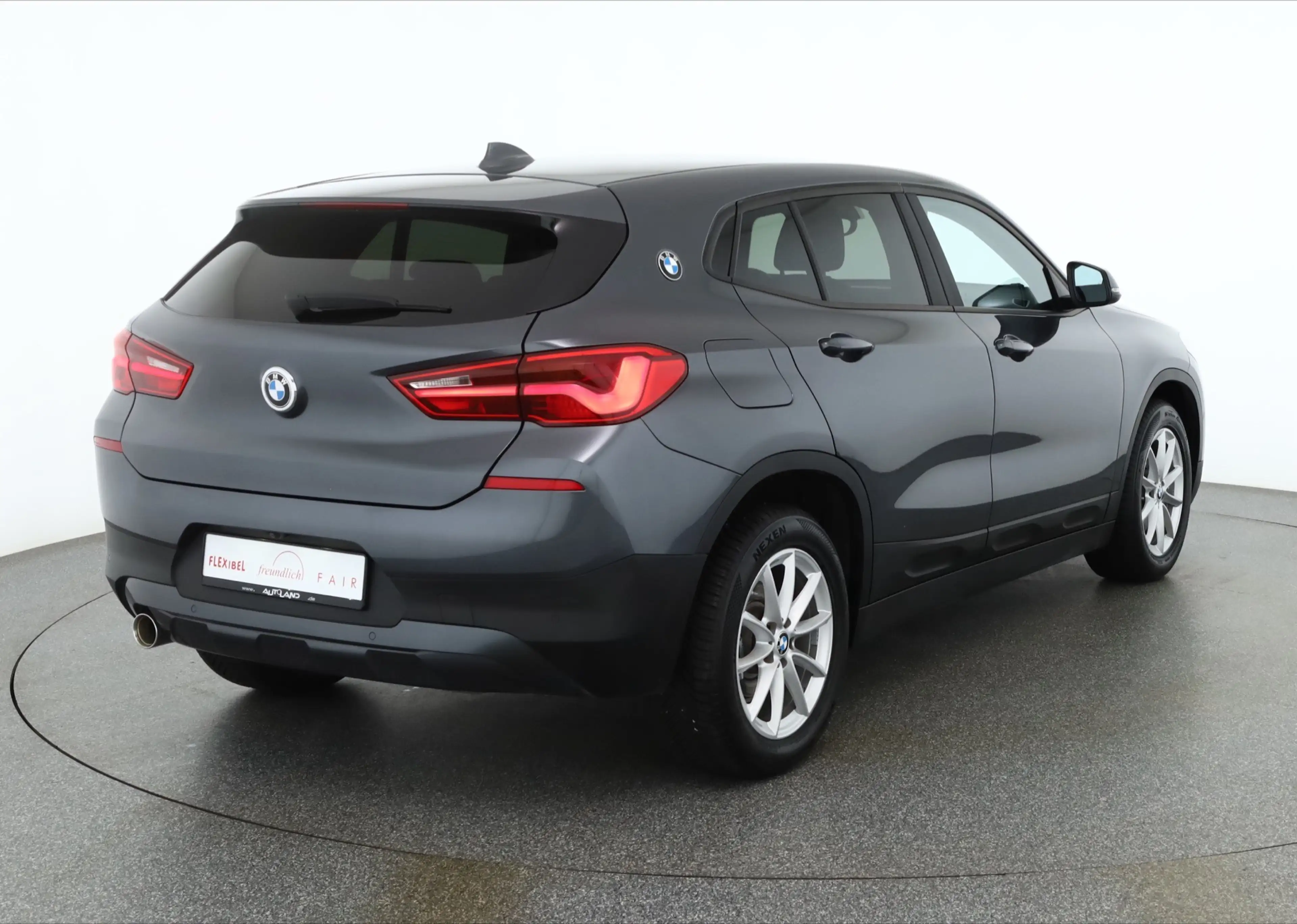 BMW X2 sDrive 18i Advantage LED Navi Kamera Tempomat — photo 5