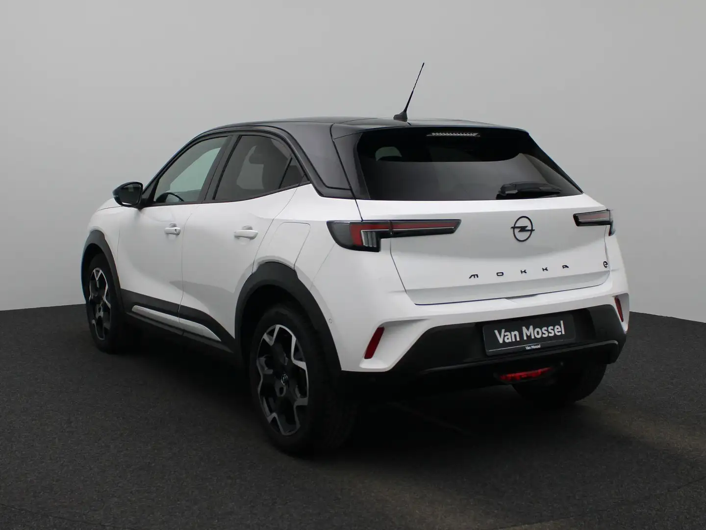 Opel Mokka-E Ultimate 50-kWh Blanc - 2