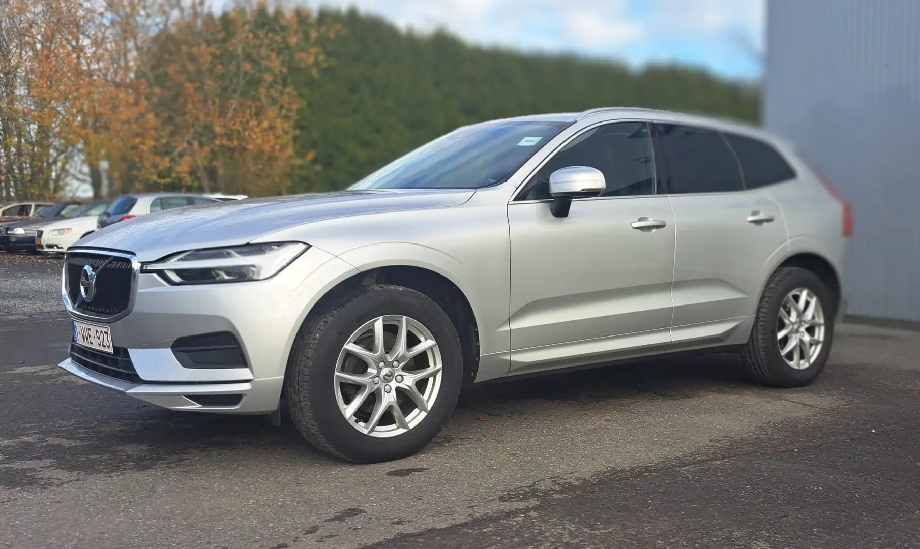 Volvo XC60 XC60 2.0 D4 163ch Momentum Pro Geartronic AdBlue Grijs - 2