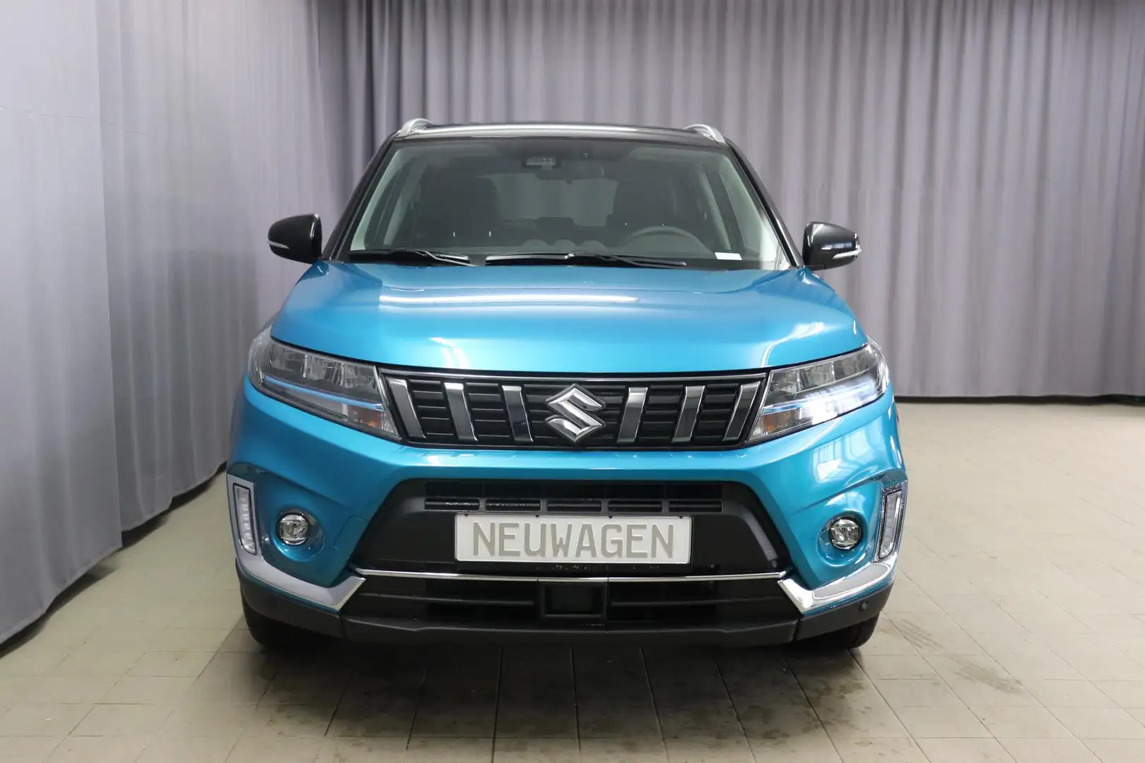 Suzuki Vitara Comfort+ 1.5 Dualjet AGS Allgrip 85kW Hybrid, P... Schwarz - 2