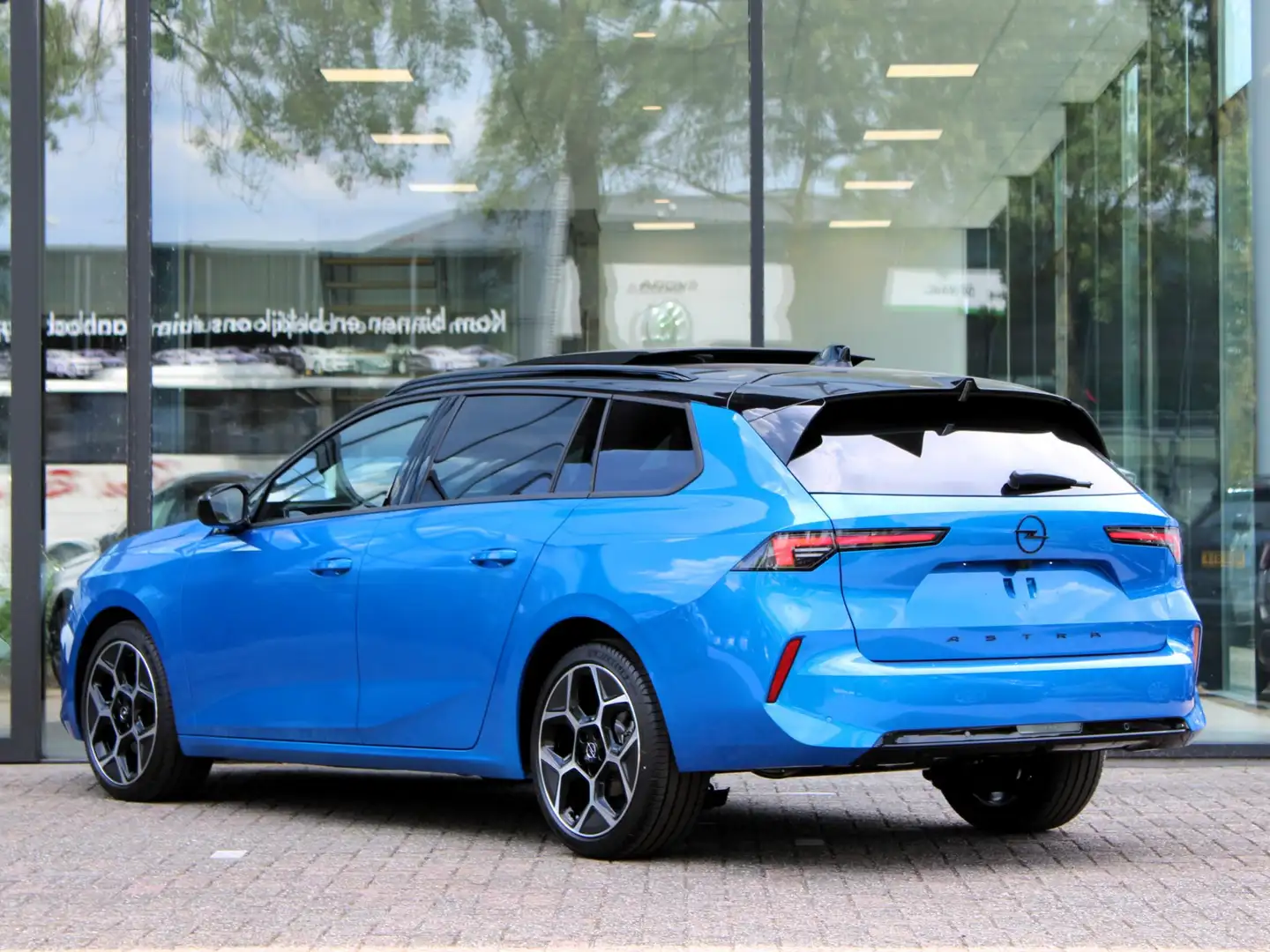 Opel Astra Sports Tourer 1.2 Turbo GS VOORRAAD KORTING Blauw - 2