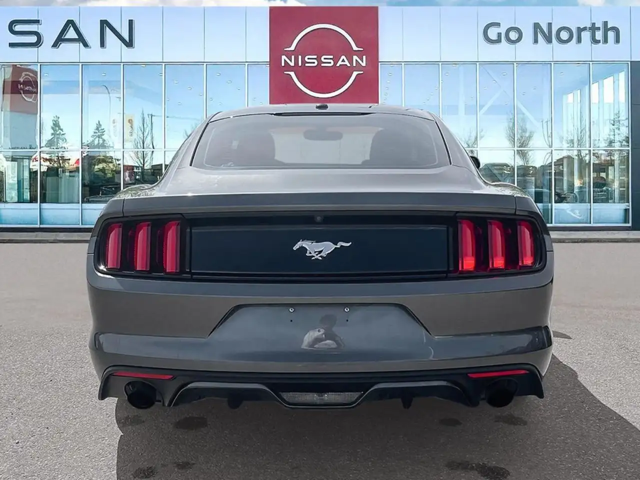 Ford Mustang снимка Ford Mustang