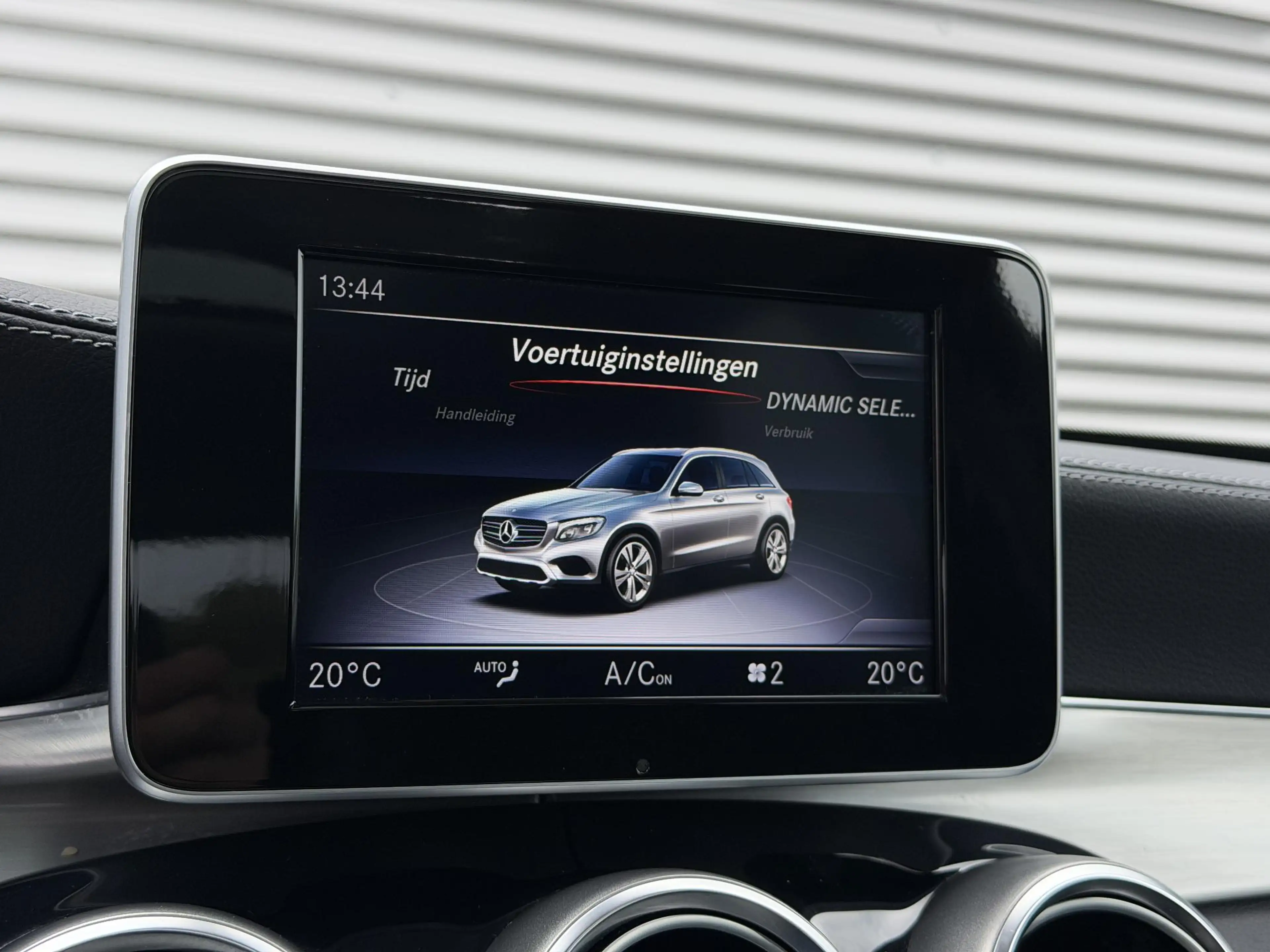 Mercedes-Benz GLC 250 4MATIC |Pano|Trekhaak|Distronic| | Pano | Trekhaak — photo 26