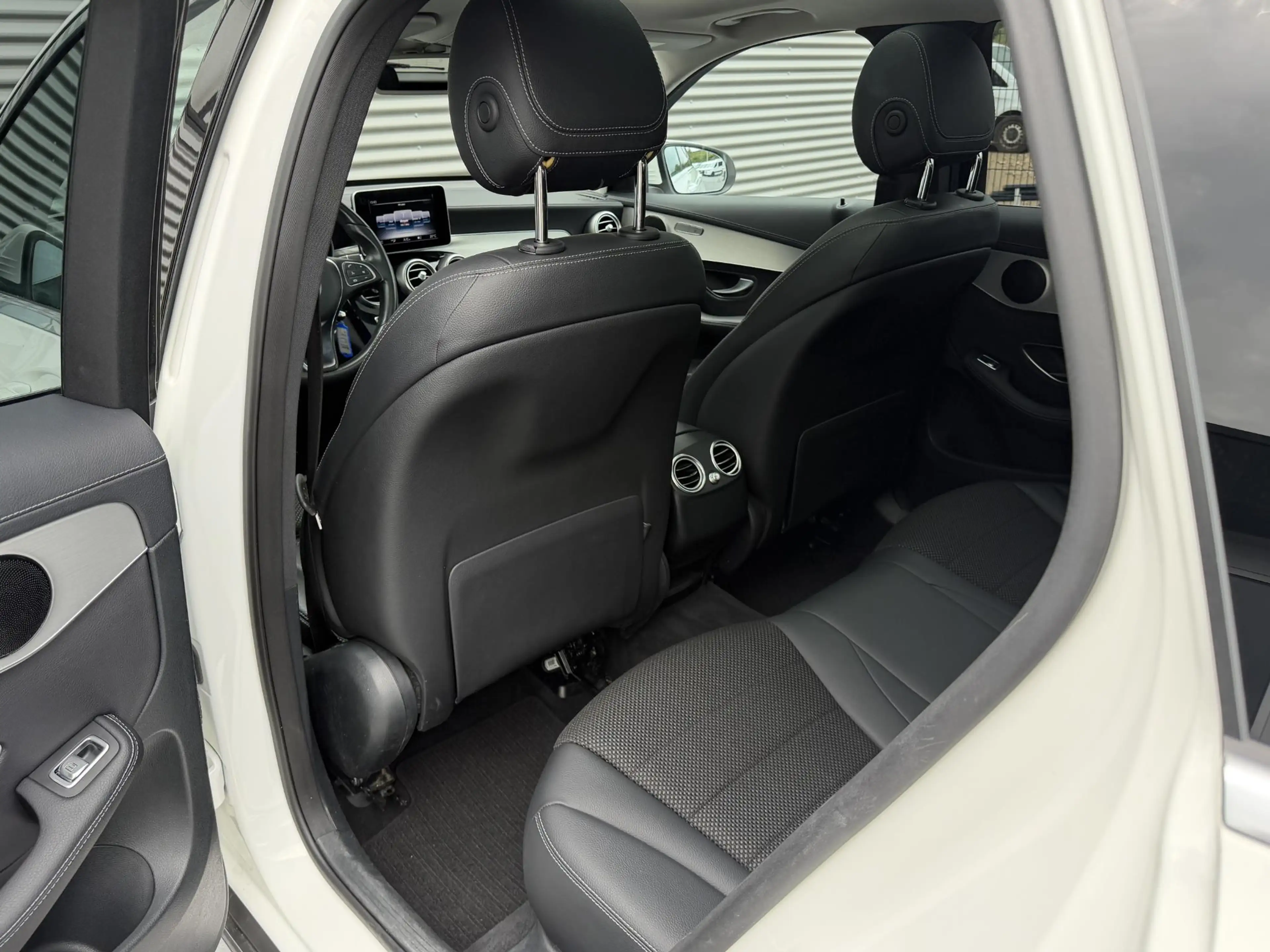 Mercedes-Benz GLC 250 4MATIC |Pano|Trekhaak|Distronic| | Pano | Trekhaak — photo 13