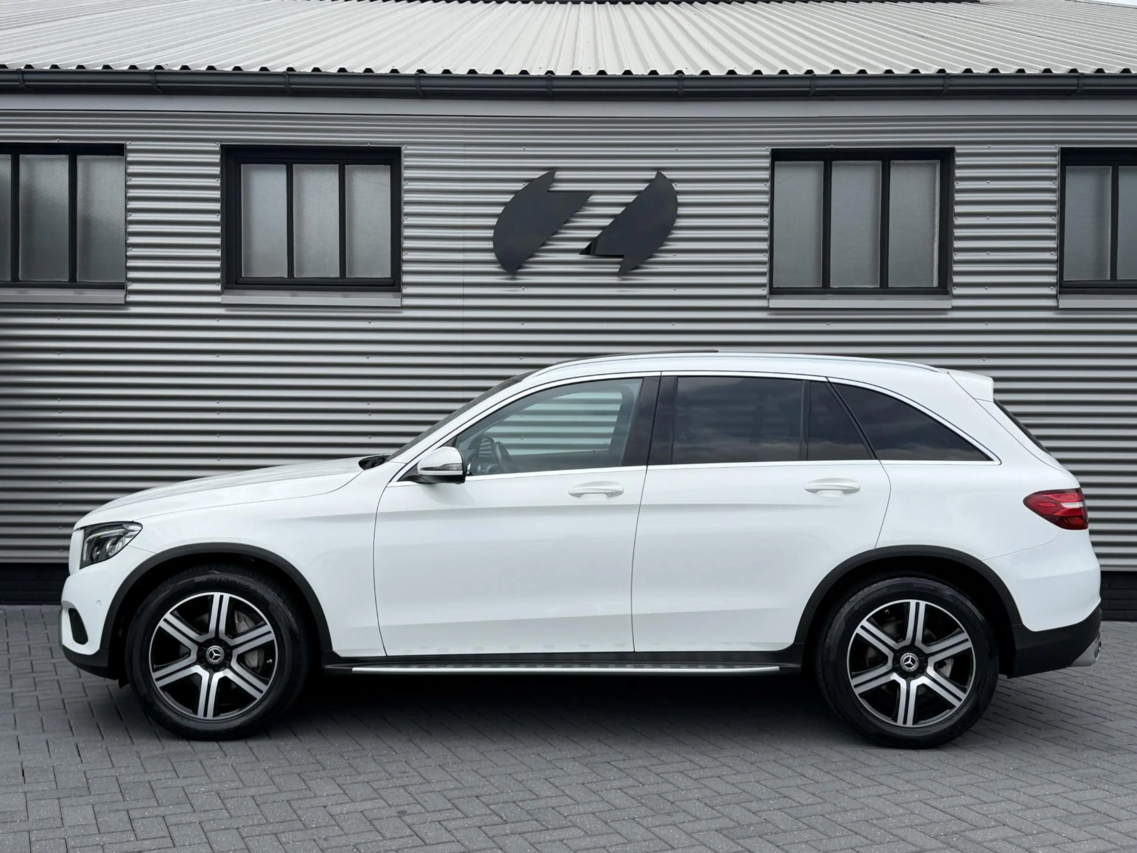 Mercedes-Benz GLC 250 4MATIC |Pano|Trekhaak|Distronic| | Pano | Trekhaak — photo 21