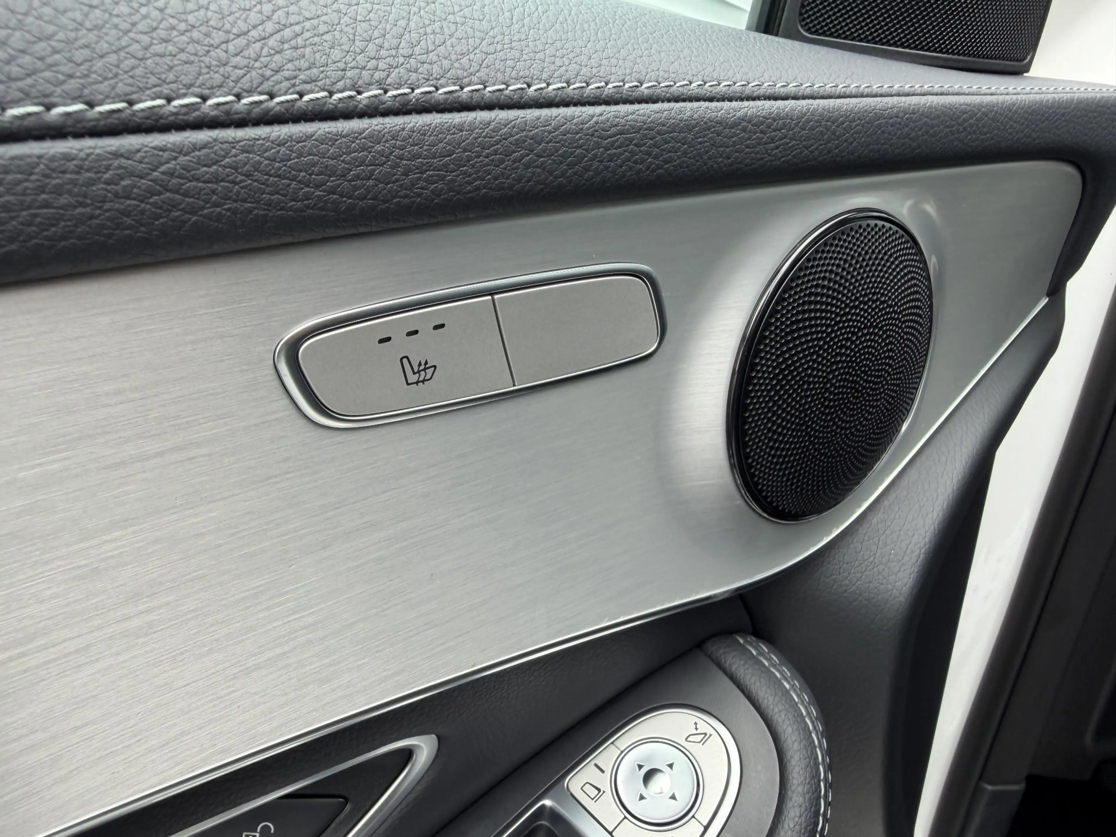 Mercedes-Benz GLC 250 4MATIC |Pano|Trekhaak|Distronic| | Pano | Trekhaak — photo 8