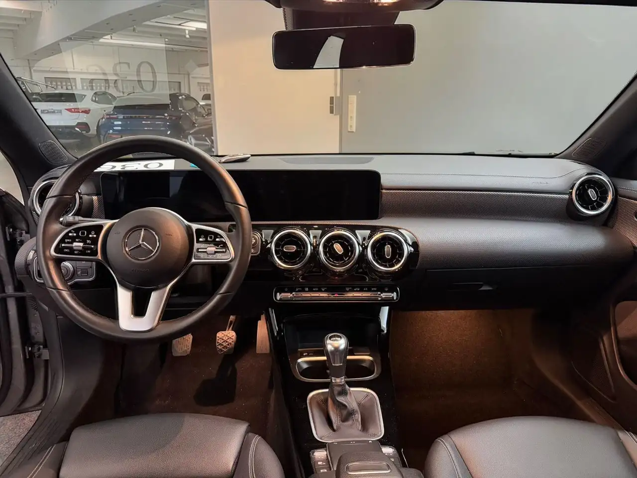 Mercedes-Benz CLA 180 Coupe Urban WIDE*LED*RÜCKKAM*CARPLAY*TOP 18
