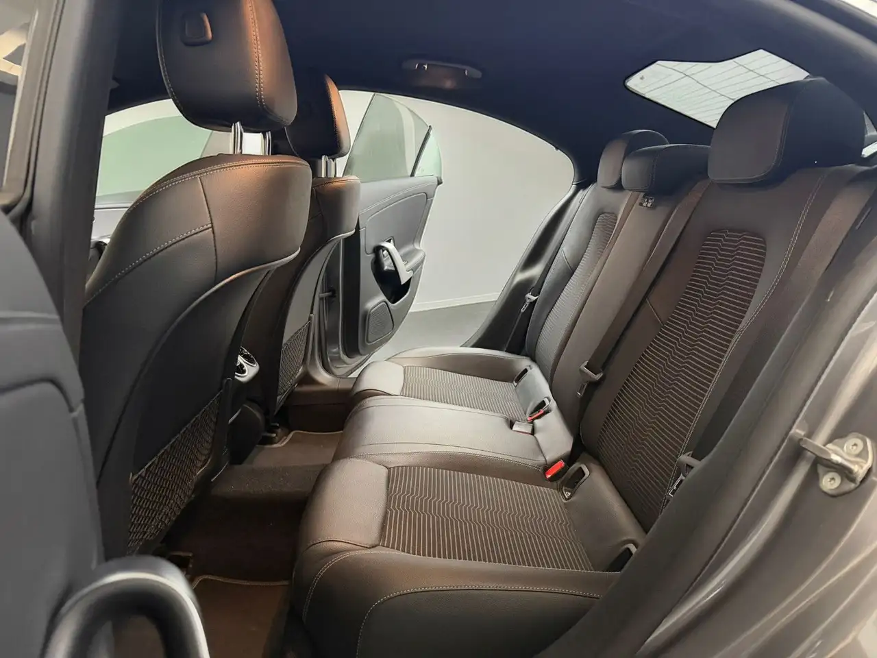 Mercedes-Benz CLA 180 Coupe Urban WIDE*LED*RÜCKKAM*CARPLAY*TOP 12