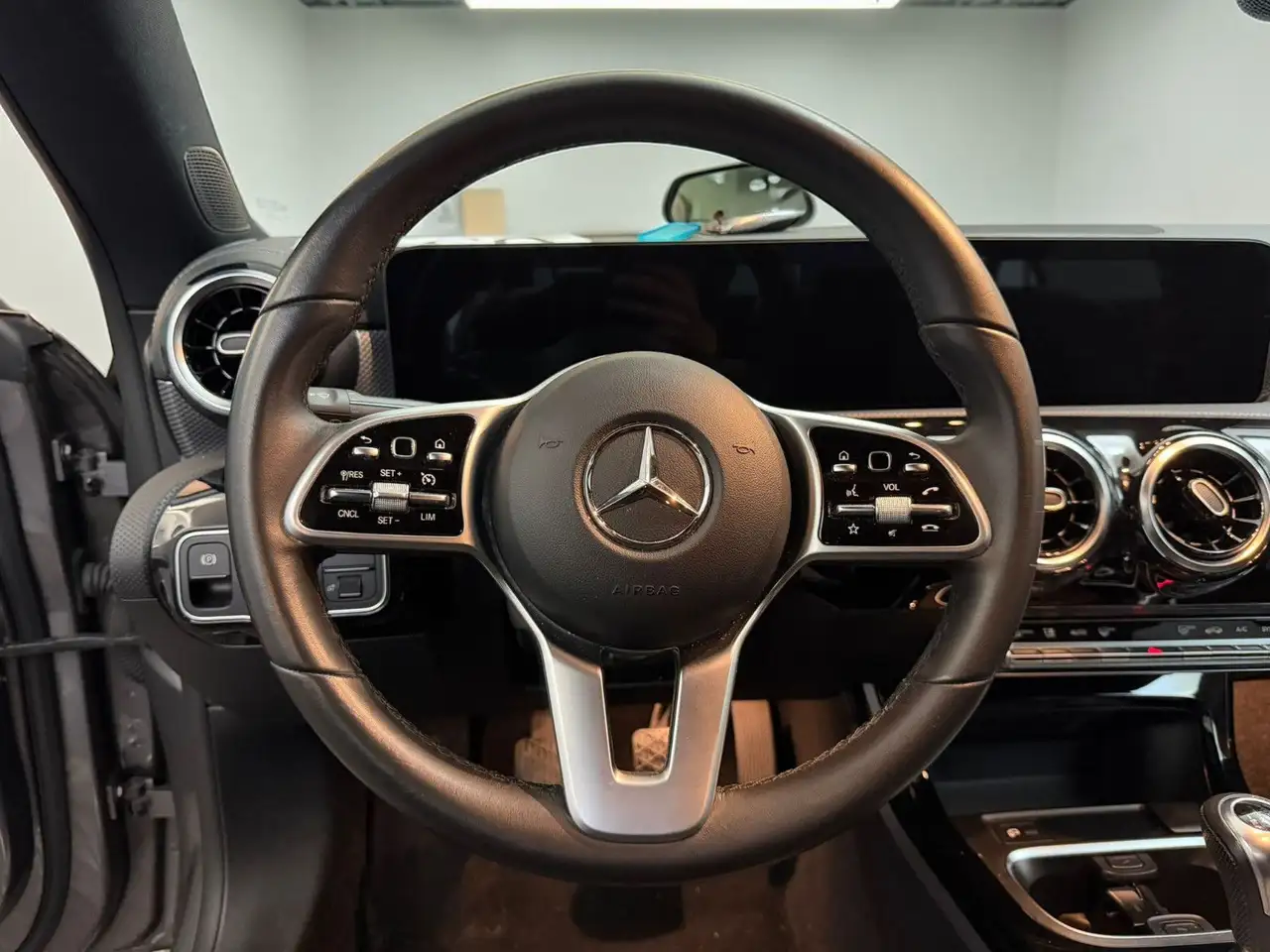 Mercedes-Benz CLA 180 Coupe Urban WIDE*LED*RÜCKKAM*CARPLAY*TOP 17