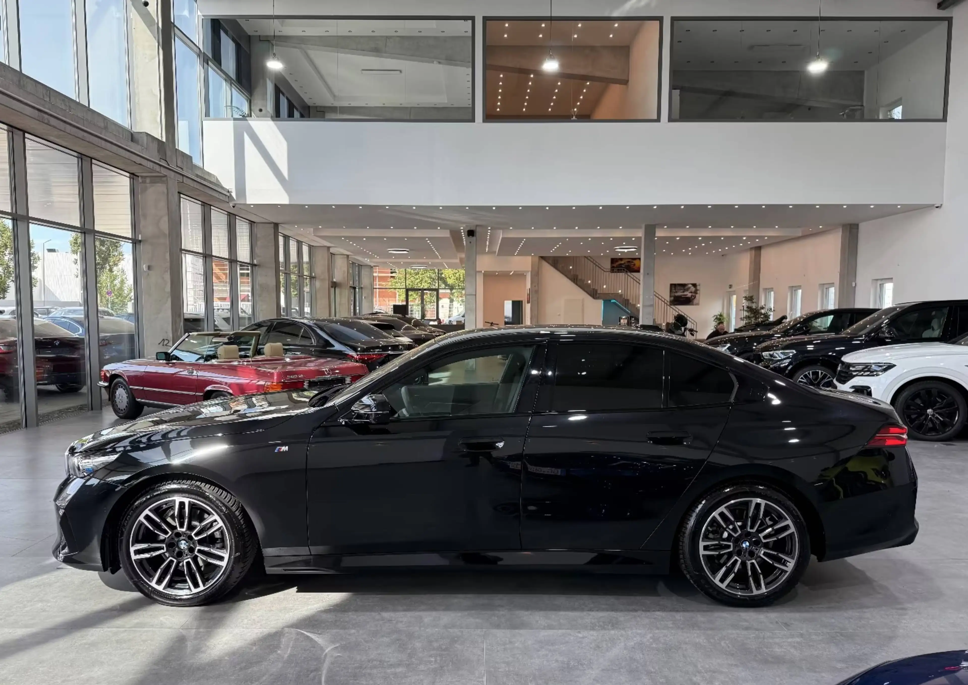 BMW 520 520 i M Sport — photo 9
