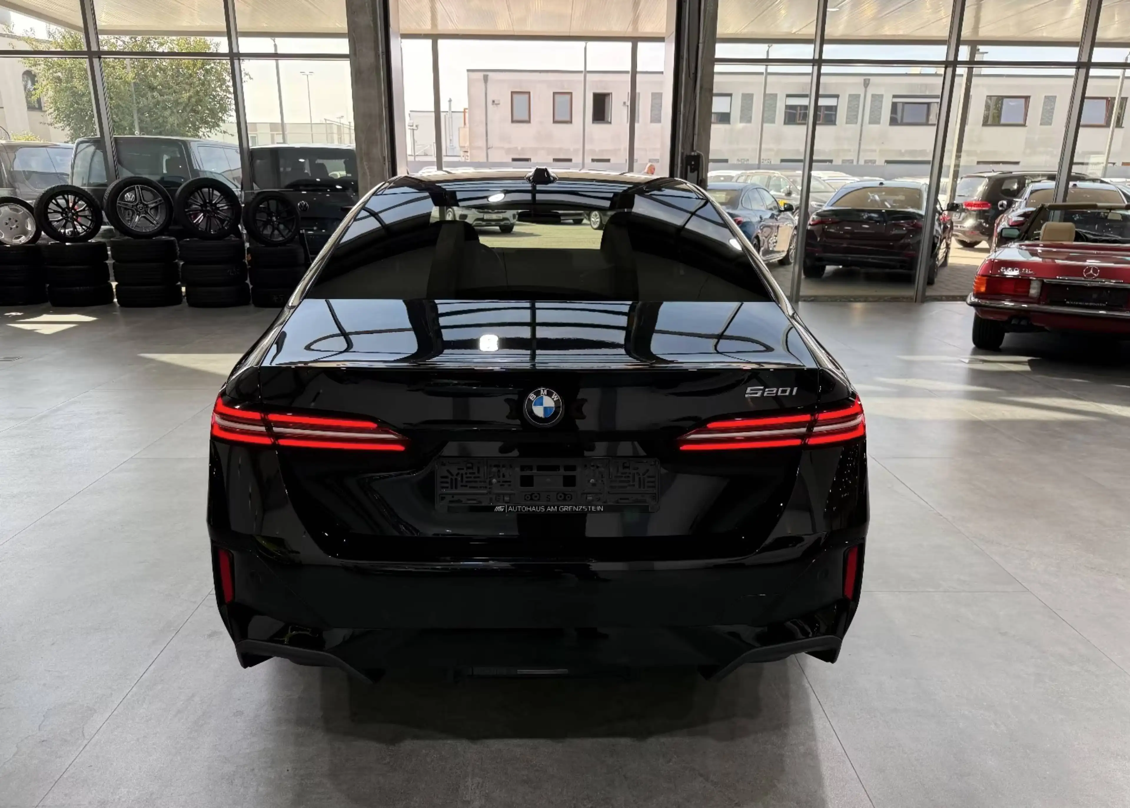 BMW 520 520 i M Sport — photo 6