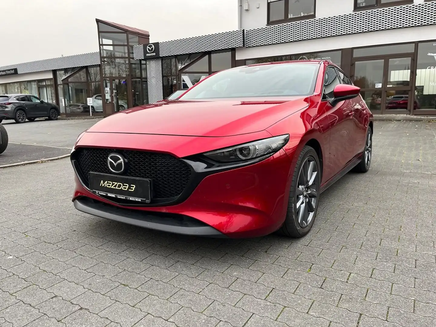 Mazda 3 SKYACTIV-G Selection, Design+Premium-Paket Rot - 1