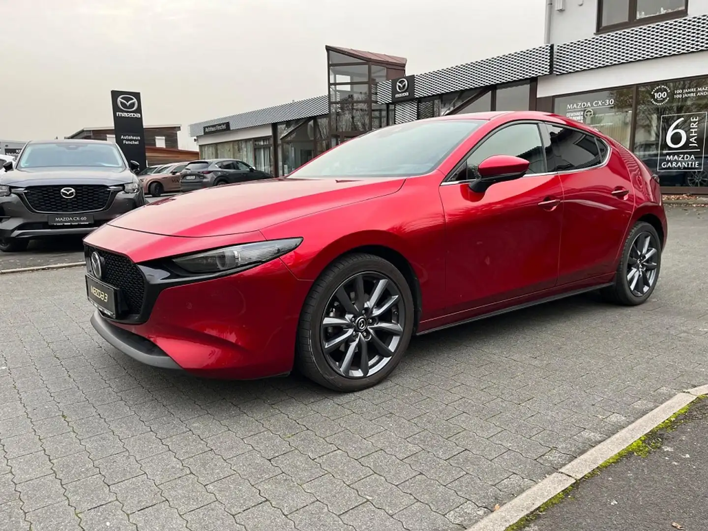 Mazda 3 SKYACTIV-G Selection, Design+Premium-Paket Rot - 2