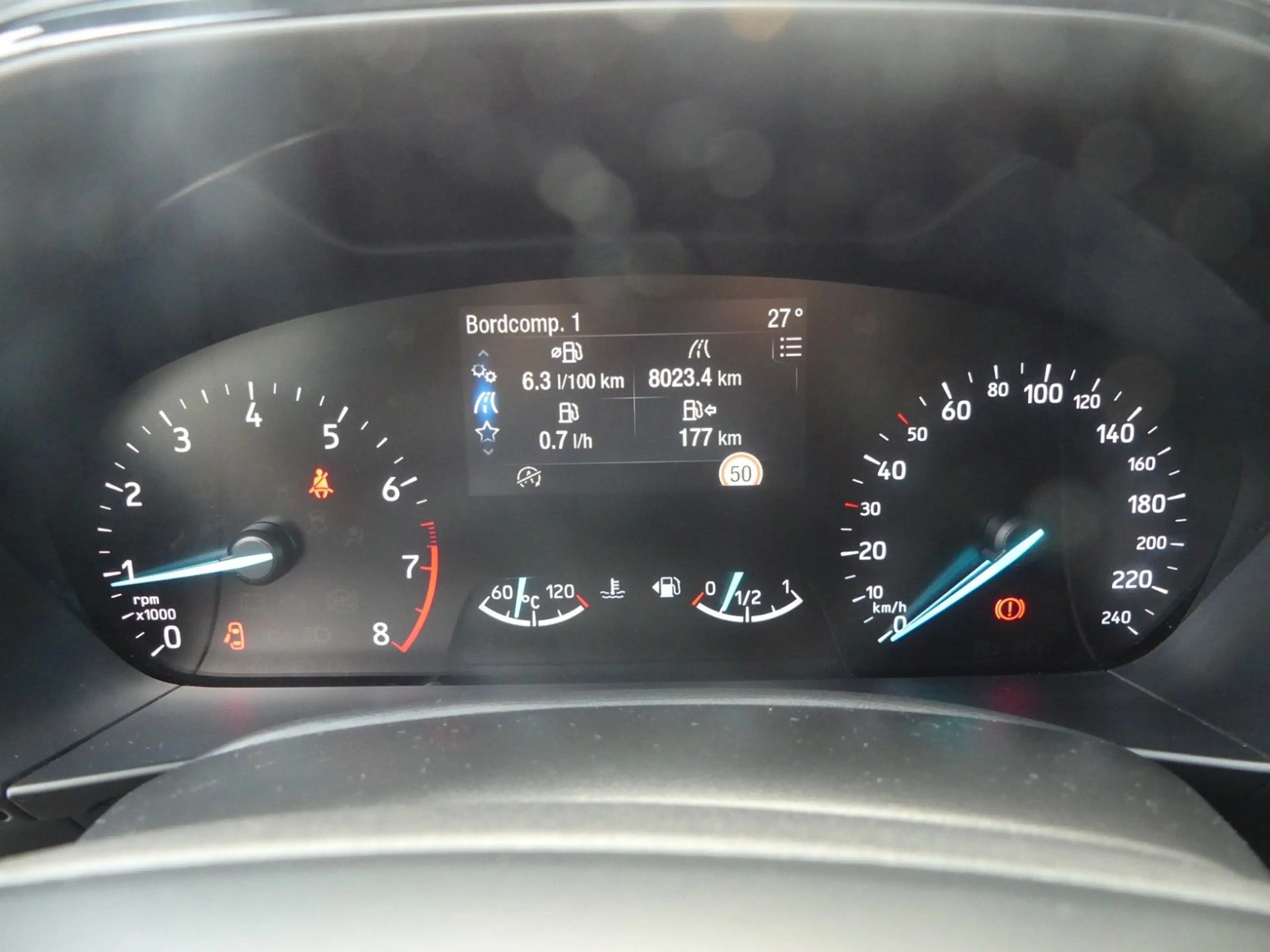 Ford Focus Lim. ST-Line — photo 12