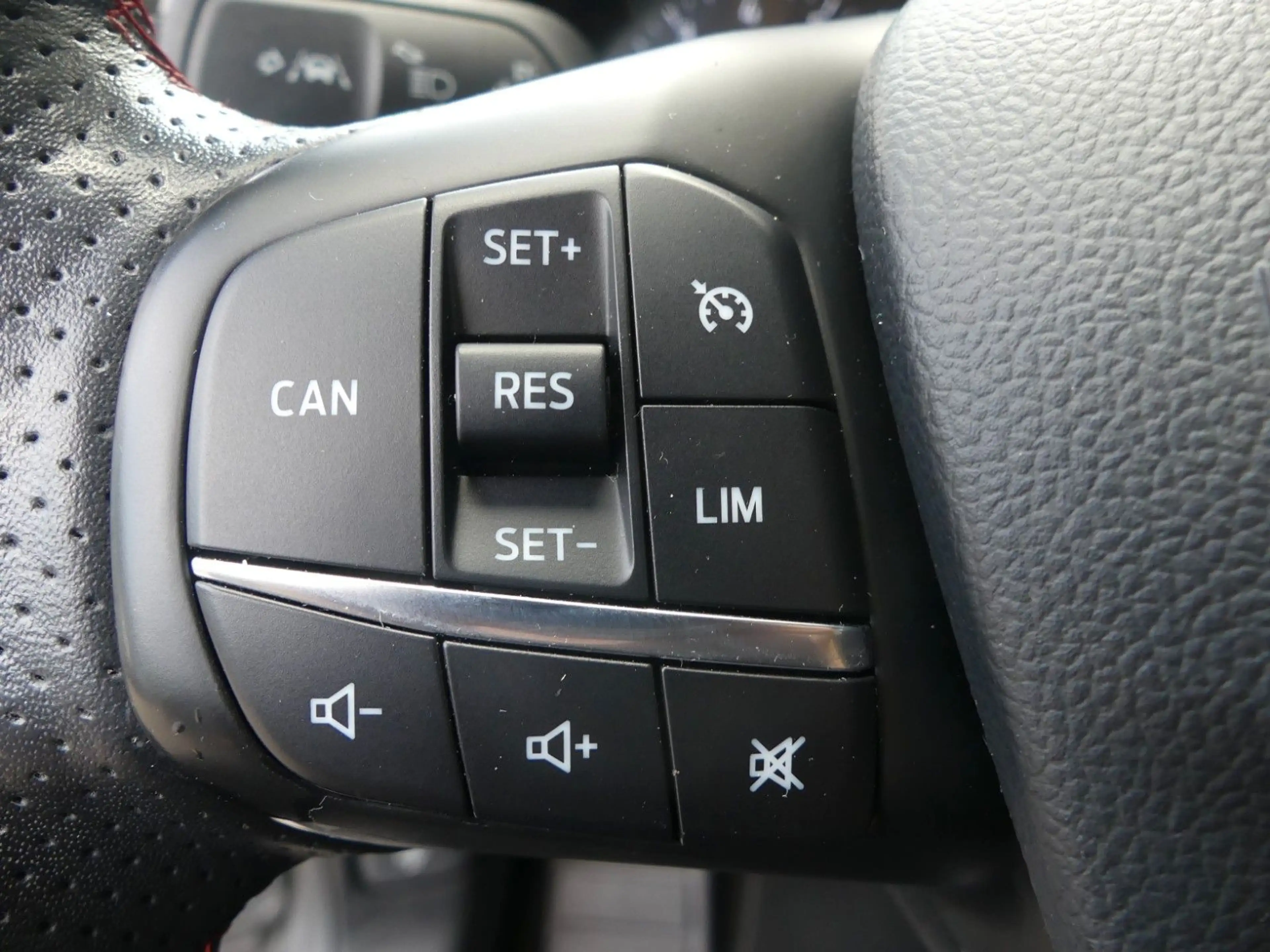 Ford Focus Lim. ST-Line — photo 15