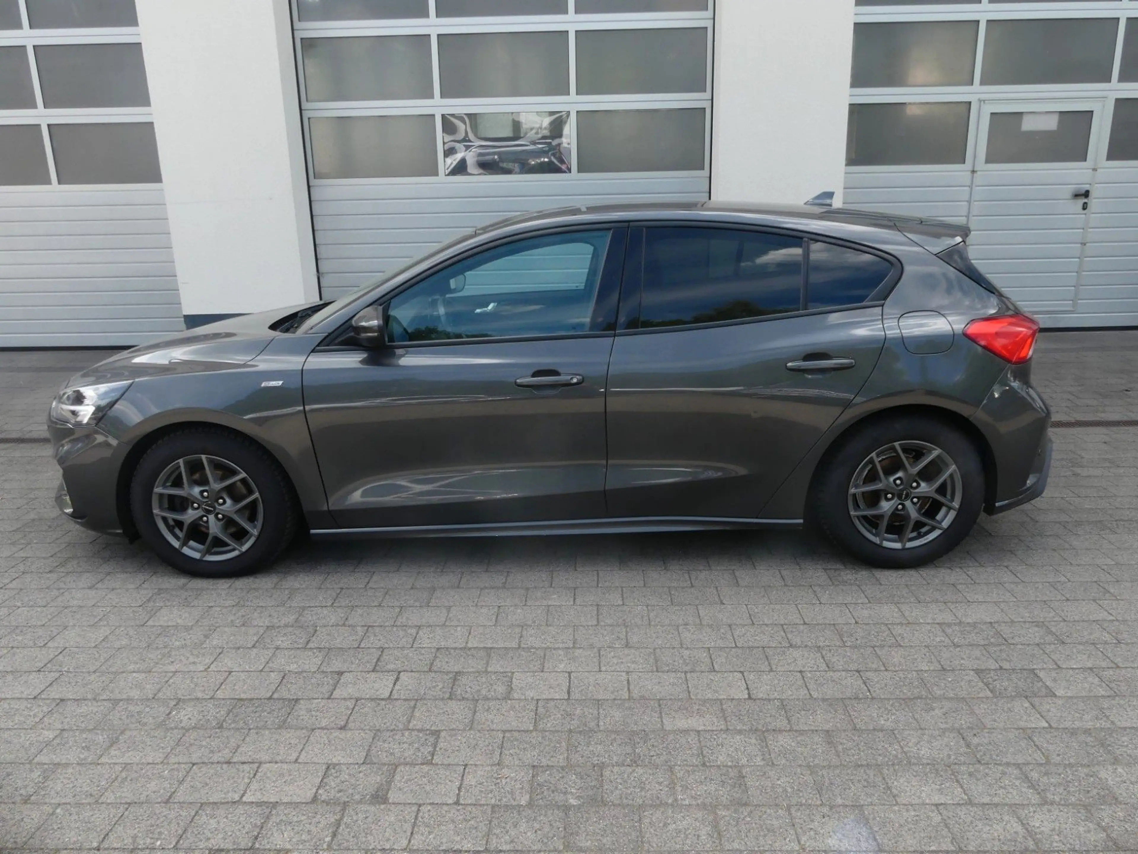 Ford Focus Lim. ST-Line — photo 7