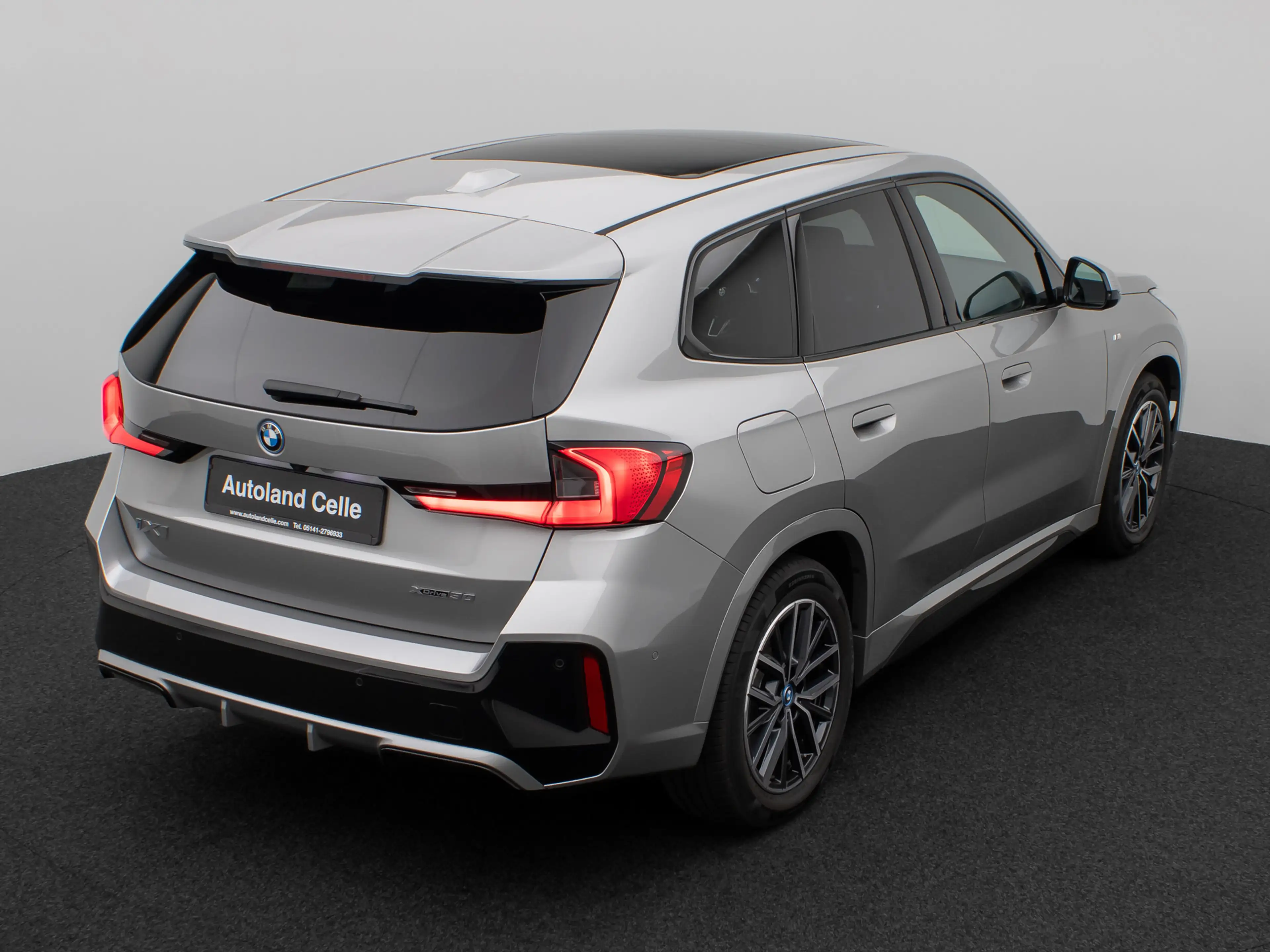 BMW iX1 M Sport Panorama Kamera DAB Komfort LED — photo 7