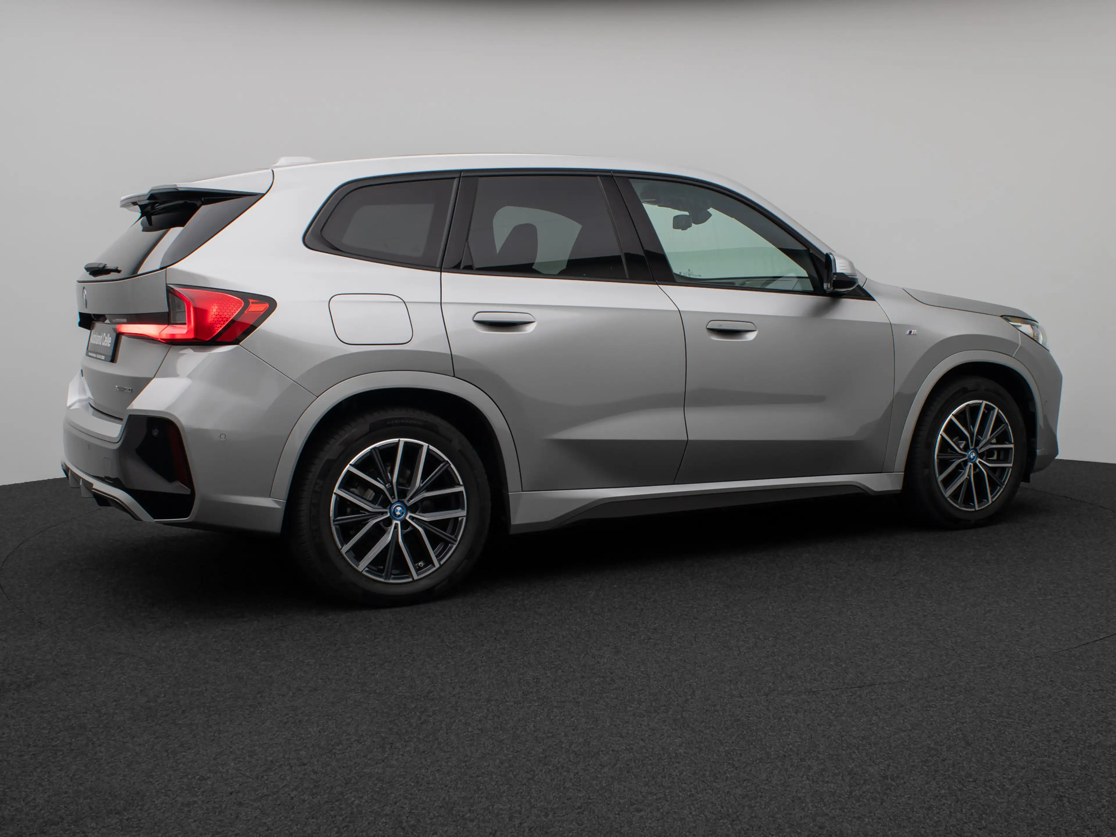 BMW iX1 M Sport Panorama Kamera DAB Komfort LED — photo 6