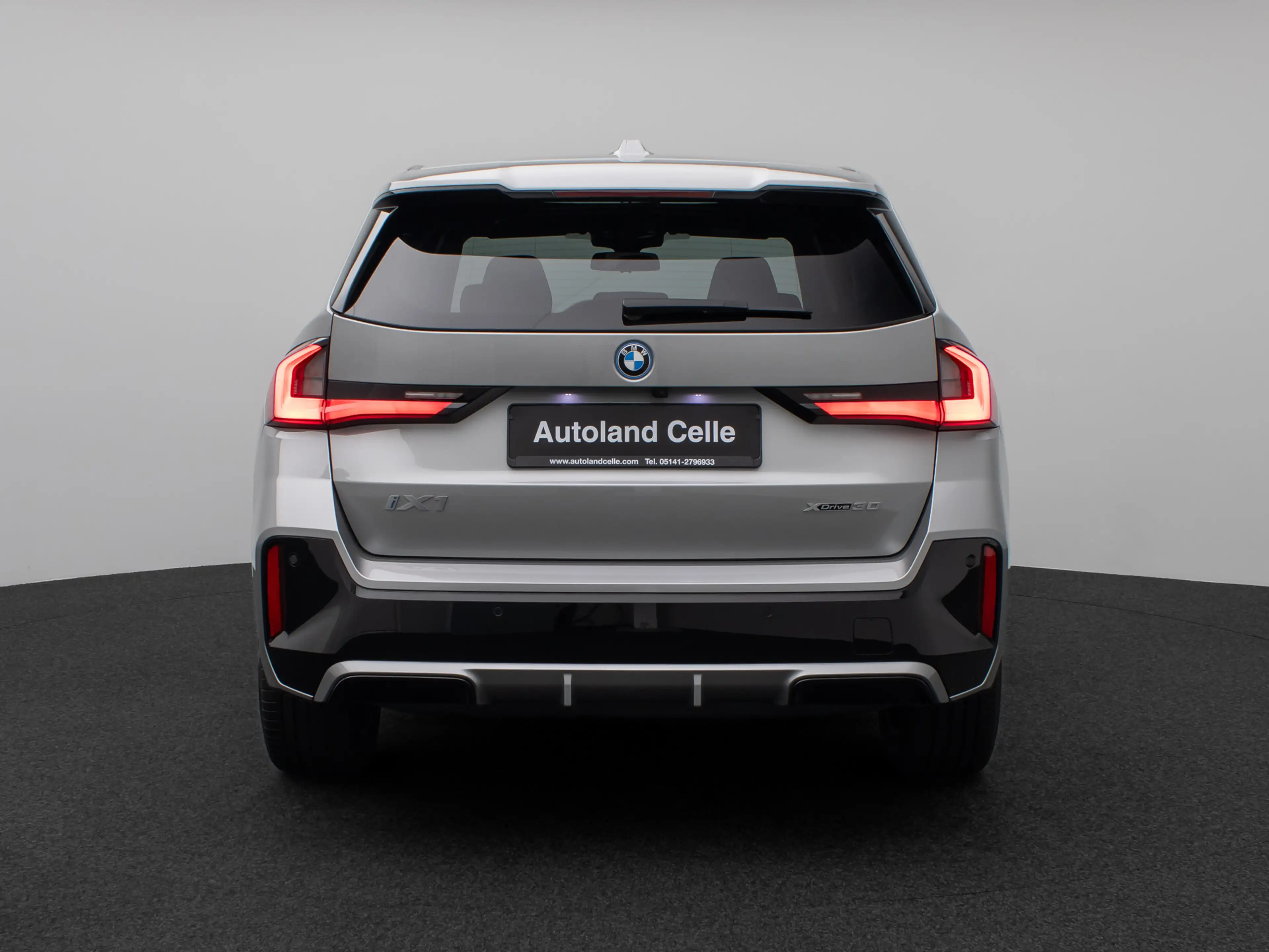 BMW iX1 M Sport Panorama Kamera DAB Komfort LED — photo 8