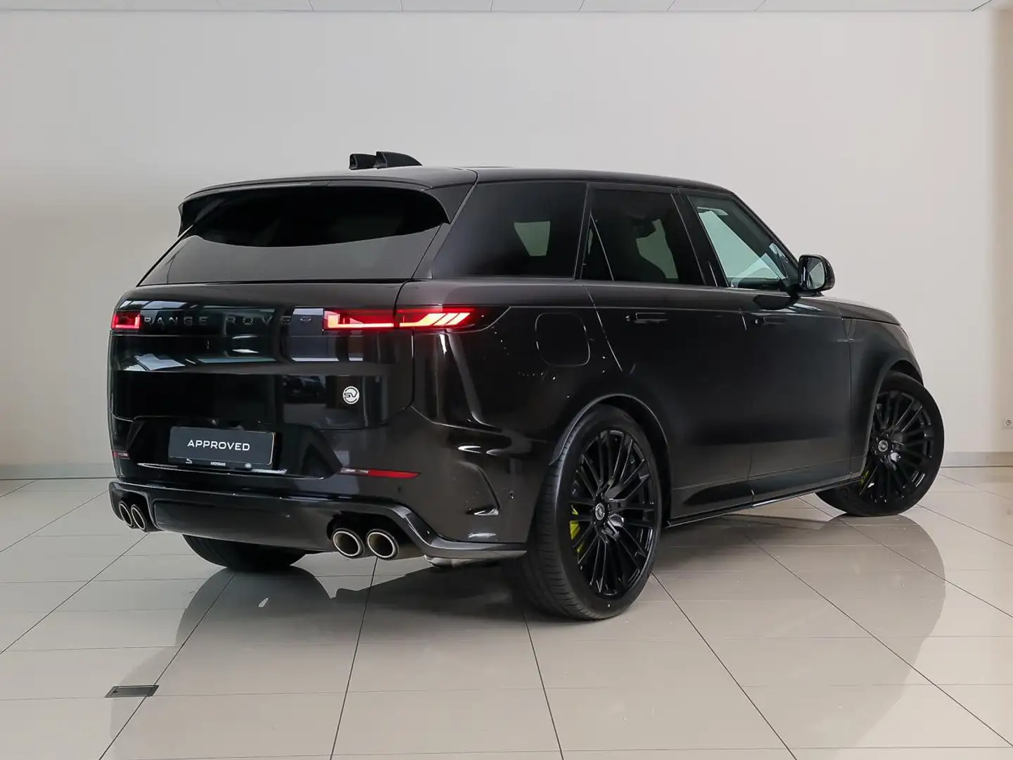 Land Rover Range Rover Sport 4.4 P635 SV Edition One Obsidian Black | Keramisch Zwart - 2