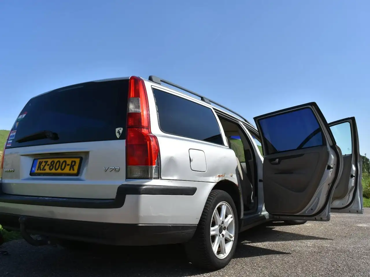 Volvo V70 2.4, foto 3