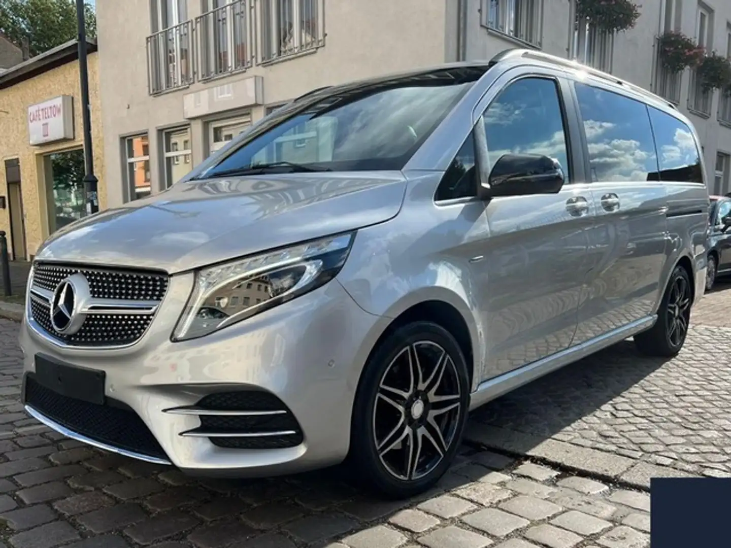 Mercedes-Benz V 250 AMG 7SITZ LANG PANO DIST AHK KAM Сірий - 1