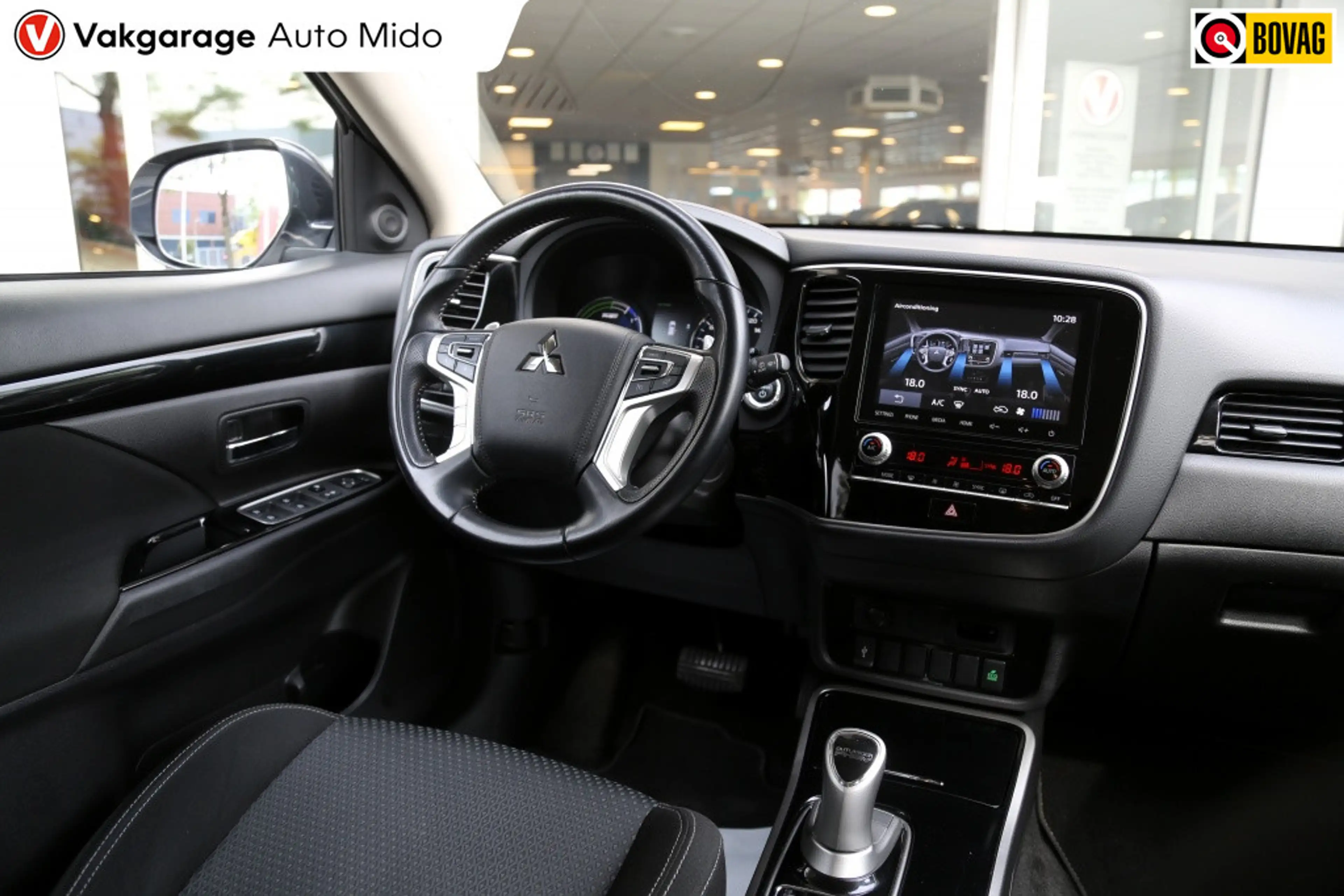 Mitsubishi Outlander 2.4 PHEV Intense — photo 3