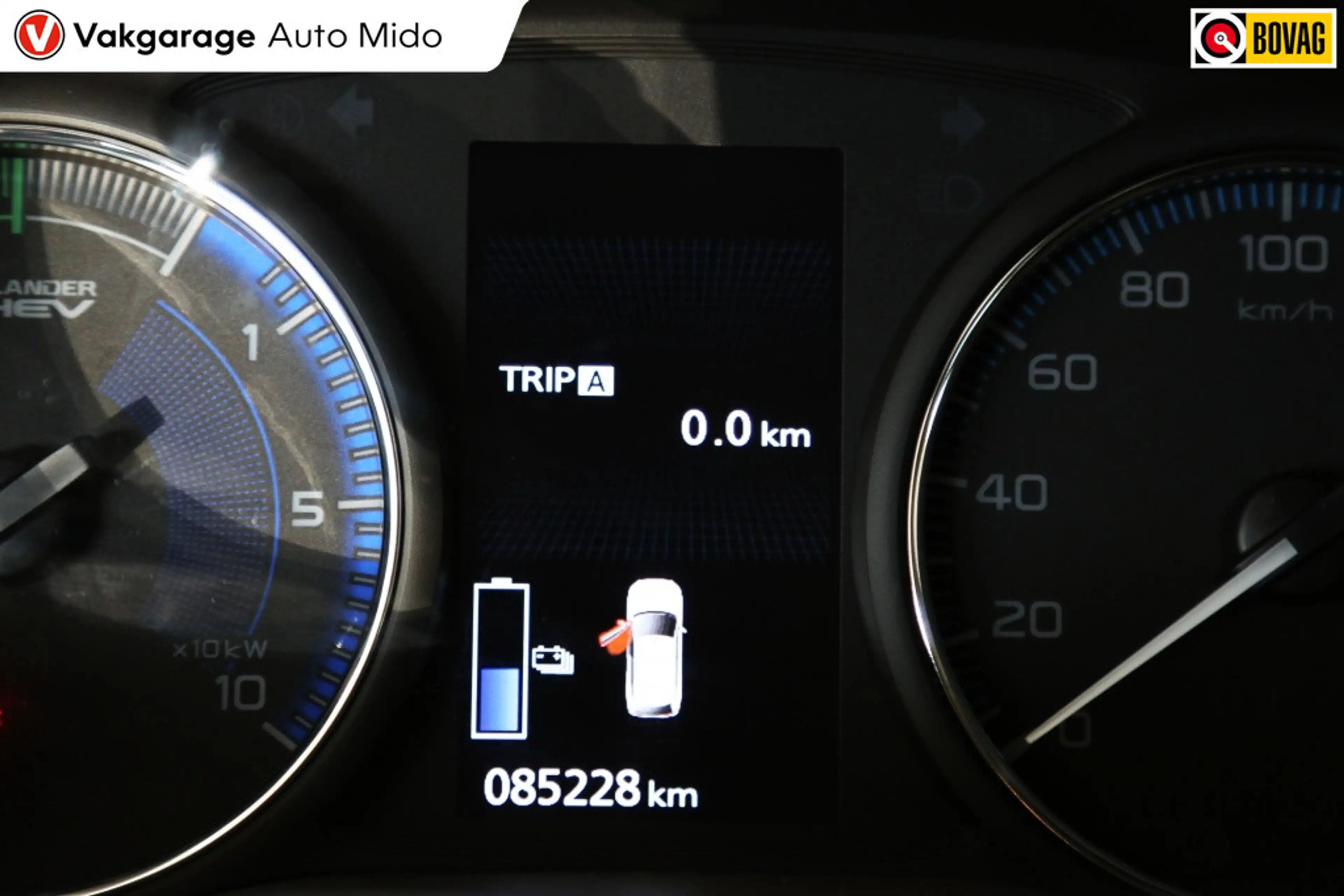 Mitsubishi Outlander 2.4 PHEV Intense — photo 4