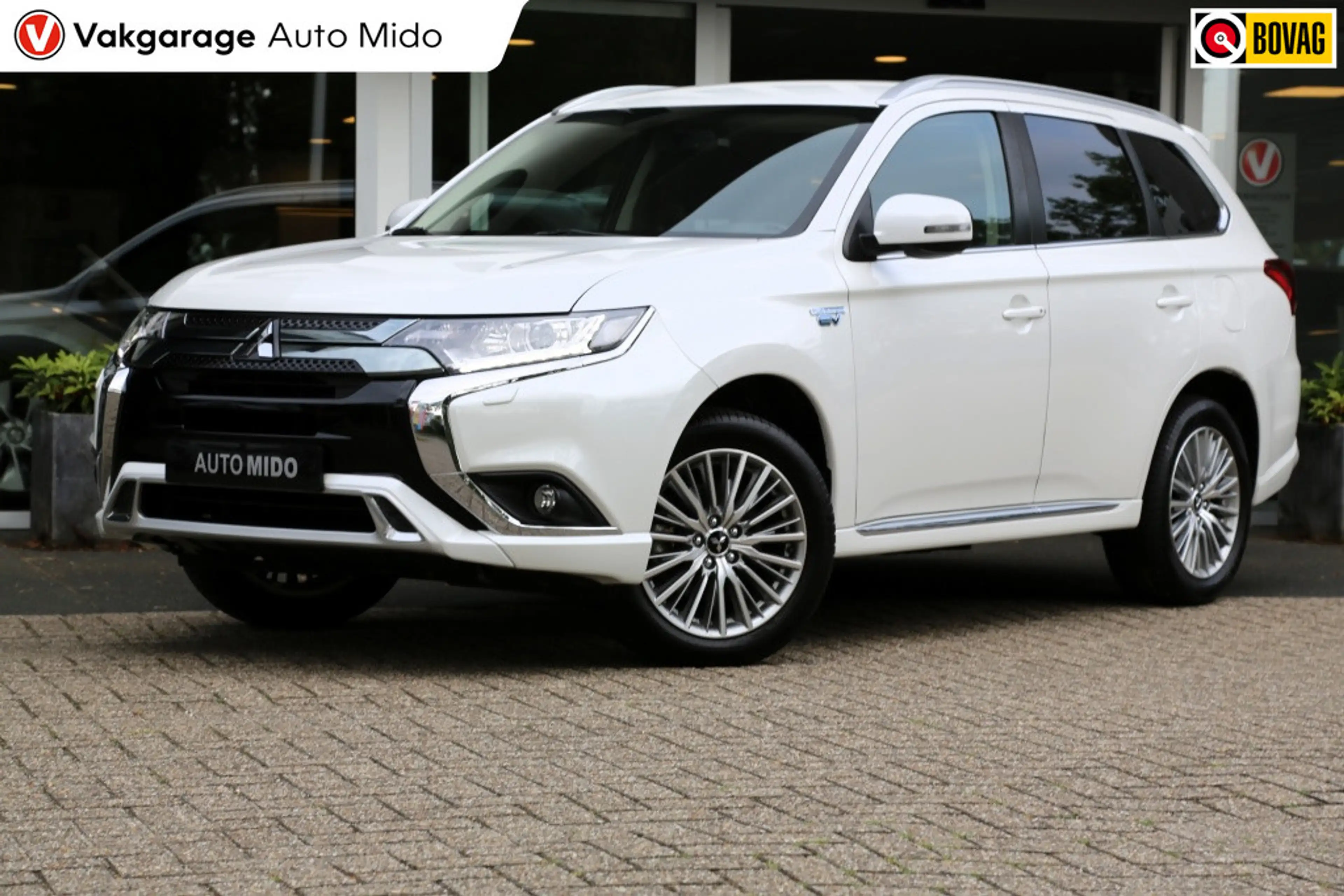 Mitsubishi Outlander 2.4 PHEV Intense — photo 5