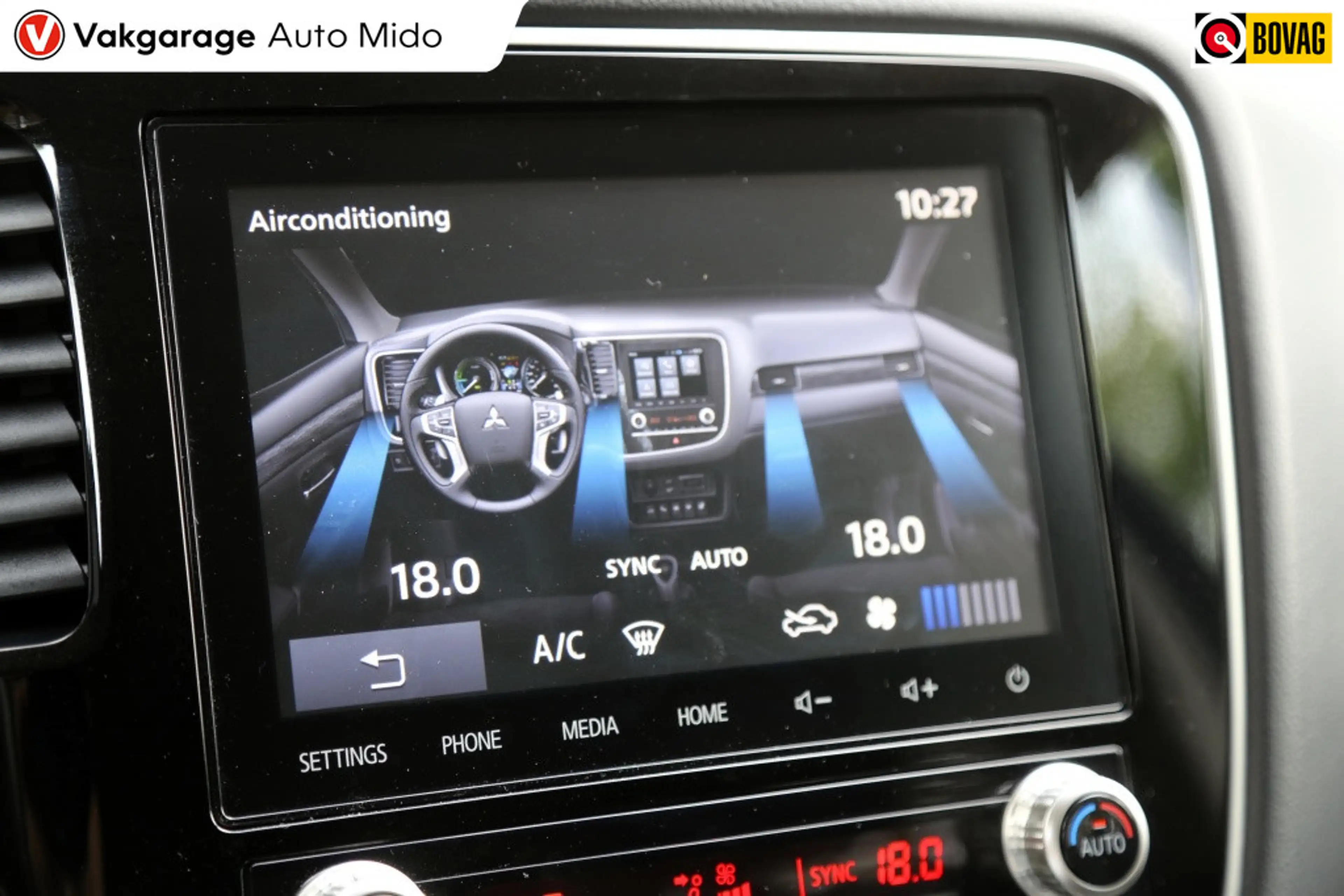 Mitsubishi Outlander 2.4 PHEV Intense — photo 14