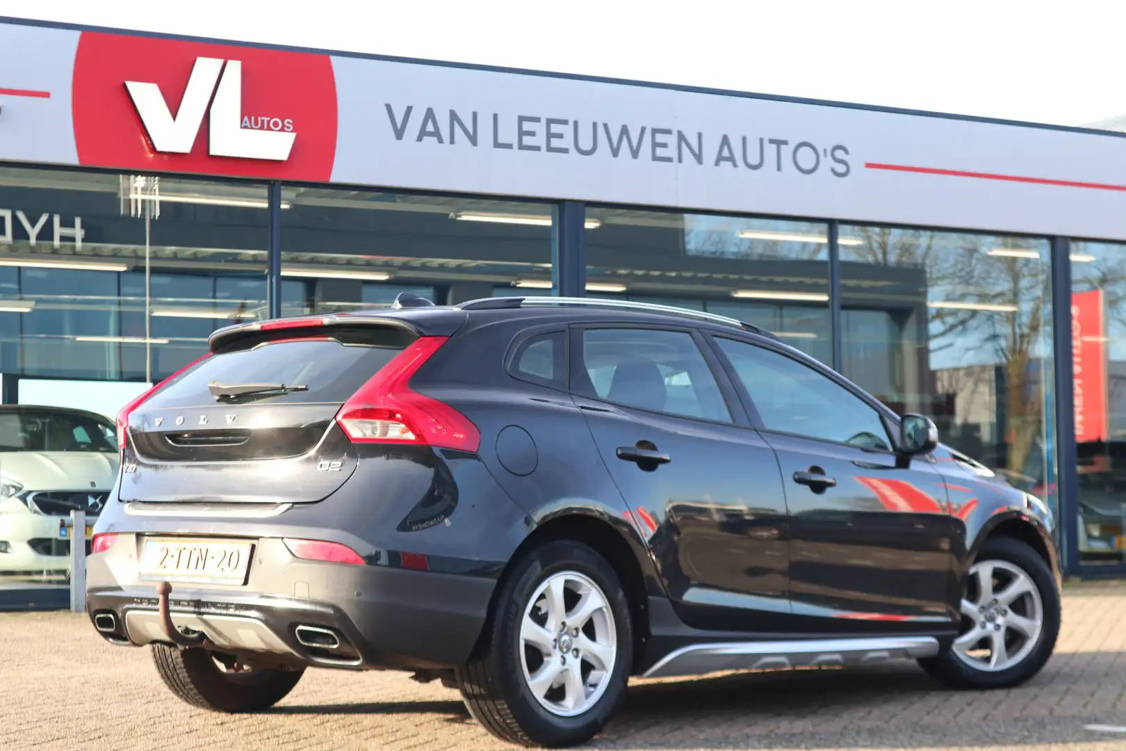 Volvo V40 Cross Country 1.6 D2 Kinetic | Navi | Cruise | Trekhaak Zwart - 2