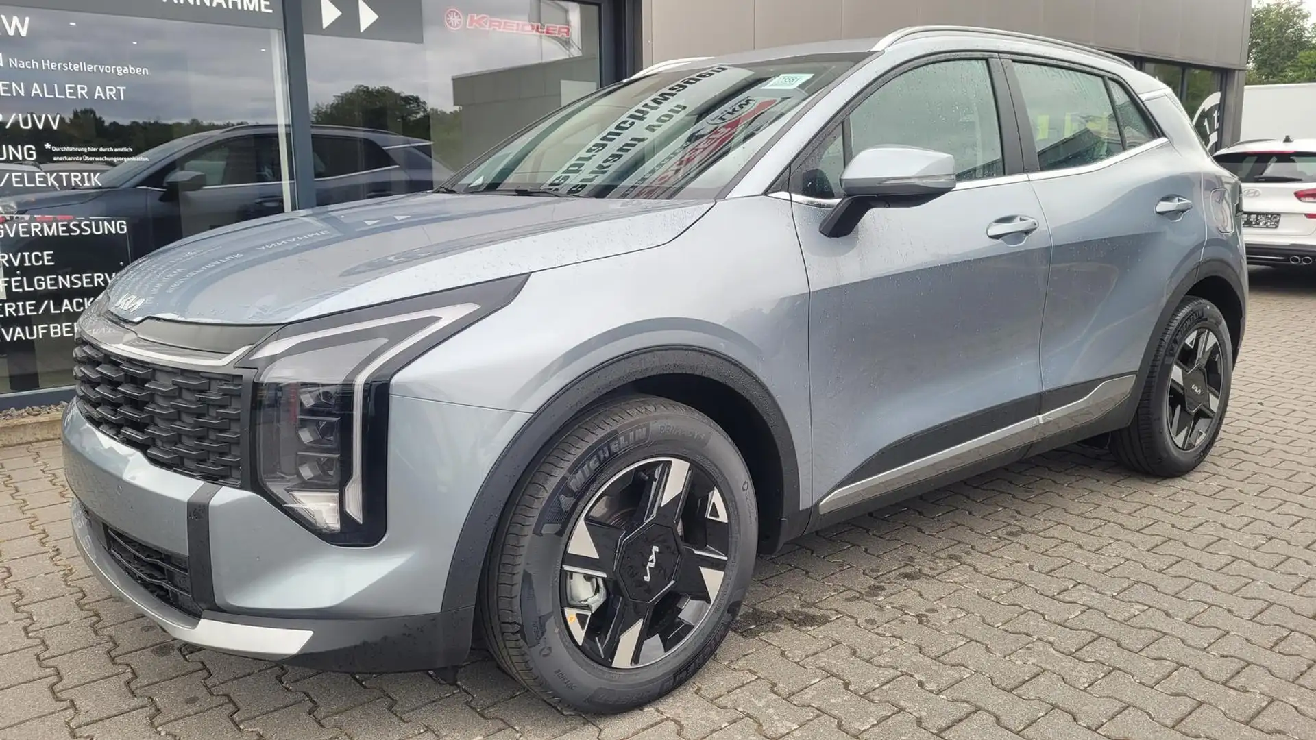 Kia Sportage Urban 150 DSG Kamera-Navi-Klimaauto.-17 Zoll 11... Silber - 1