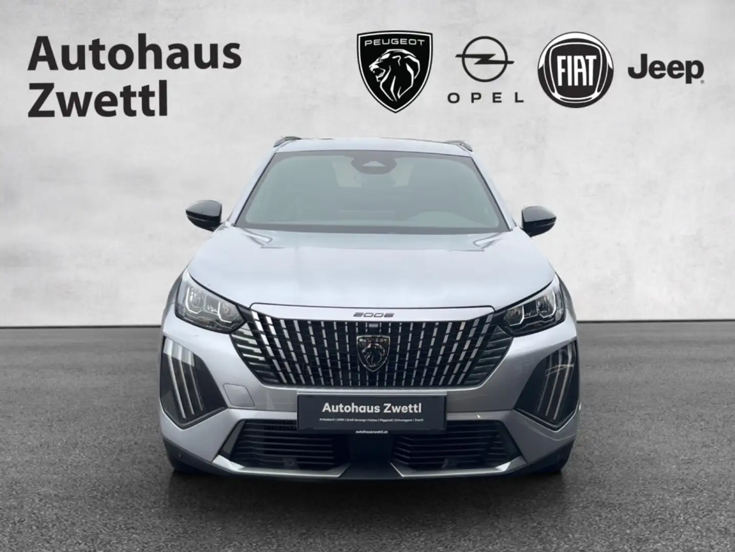 Peugeot 2008 Allure PT 130 EAT8 Grijs - 2