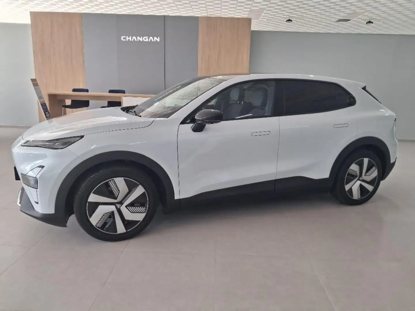 Changan Deepal S05 BEV 69KWH MAX AUTO RWD 5P Blanco - 2