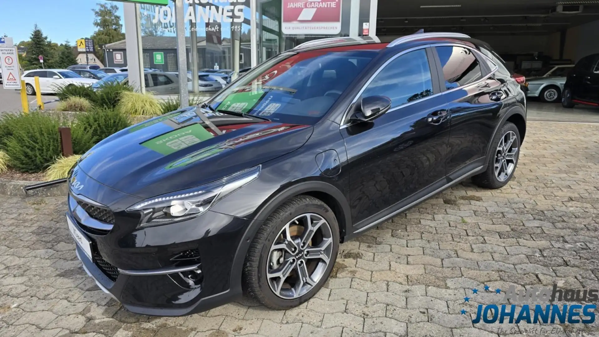 Kia XCeed 1.6 GDI PHEV DCT6 Inspiration Klima Navi Schwarz - 1