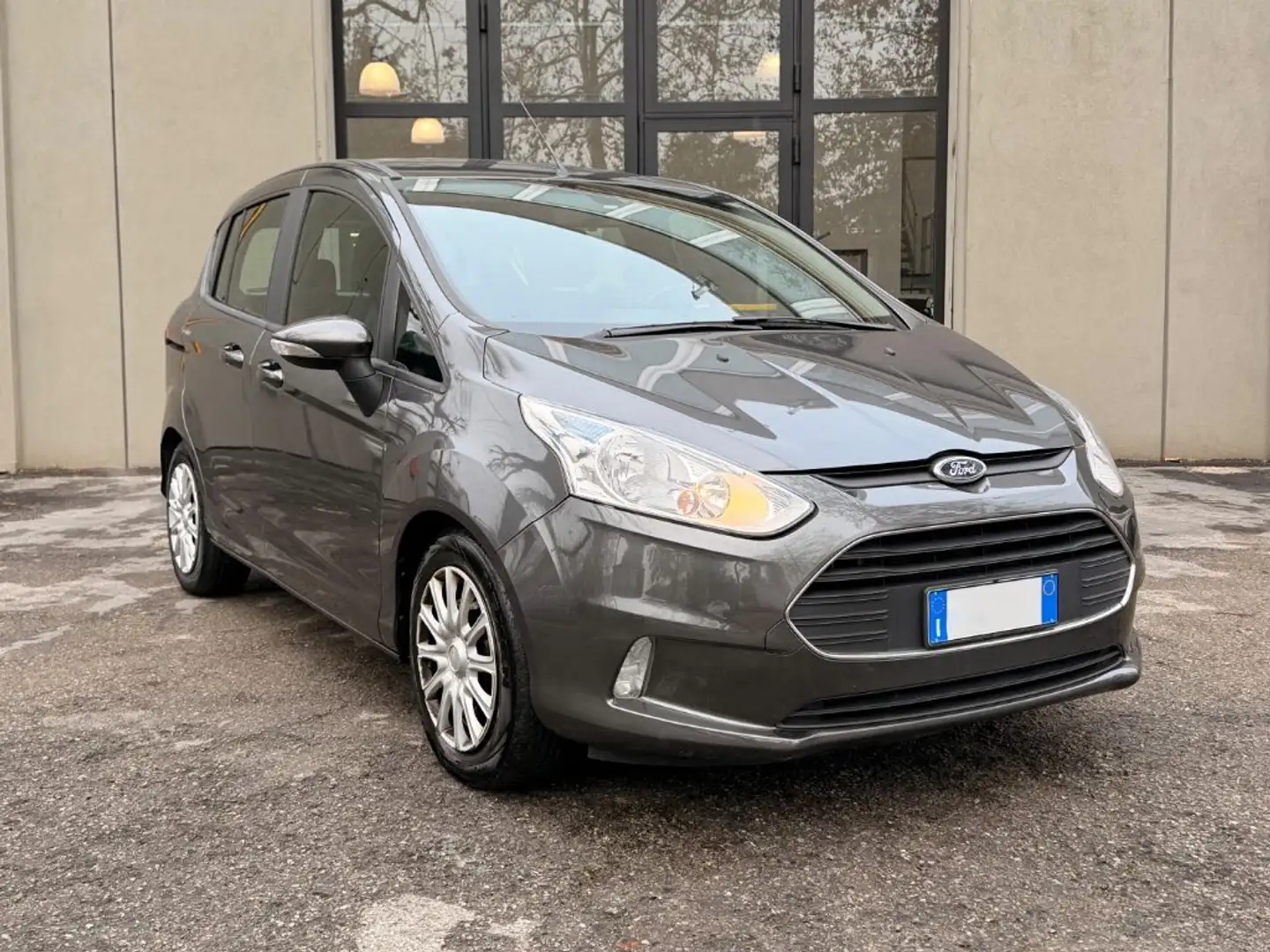 Ford B-Max 1.5 TDCi 95 CV Plus Gris - 1