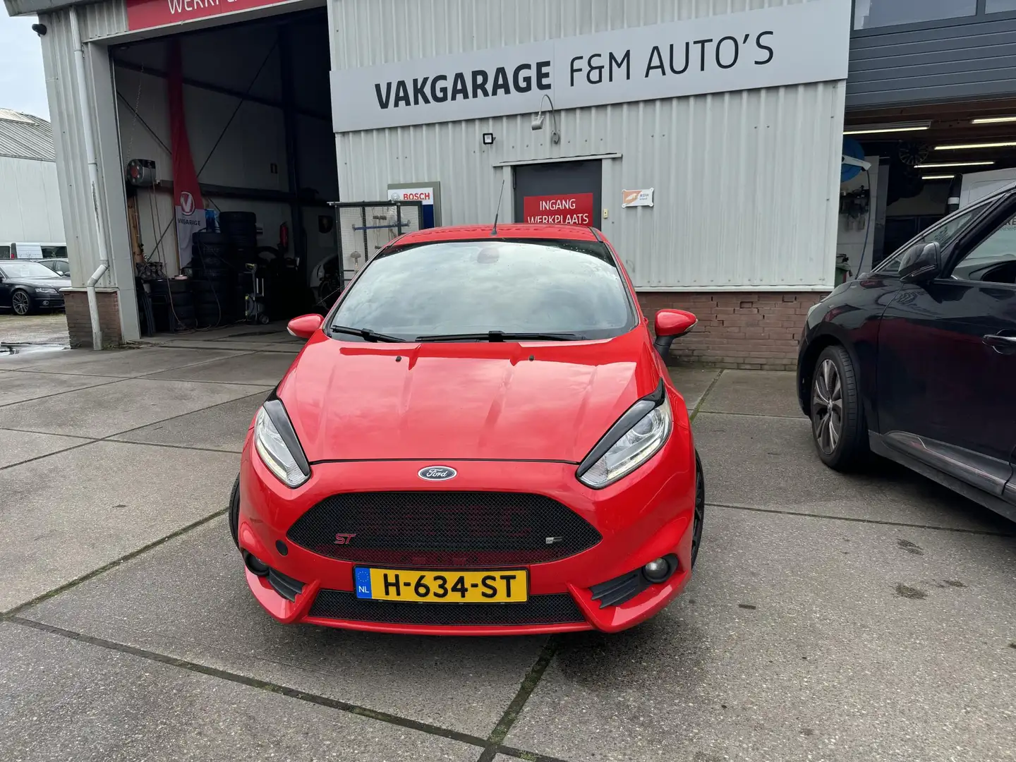Ford Fiesta 1.6 ST2 Red - 2
