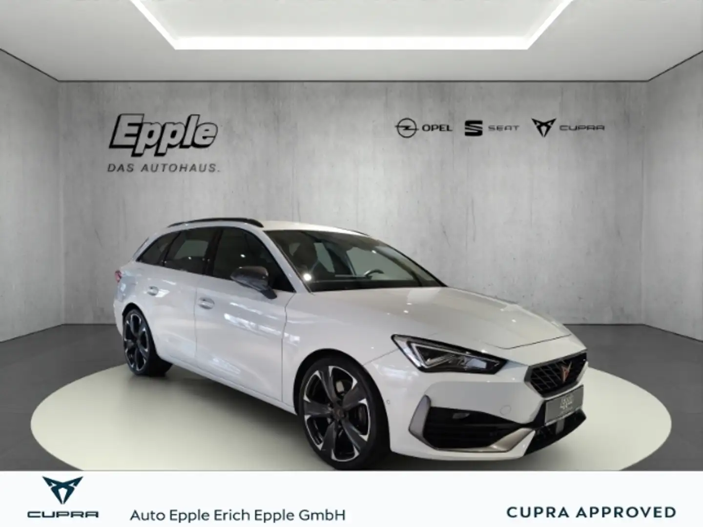 CUPRA Leon S.T. VZ 4Drive klappb.AHK Navi Kamera SHZ LHZ Weiß - 1
