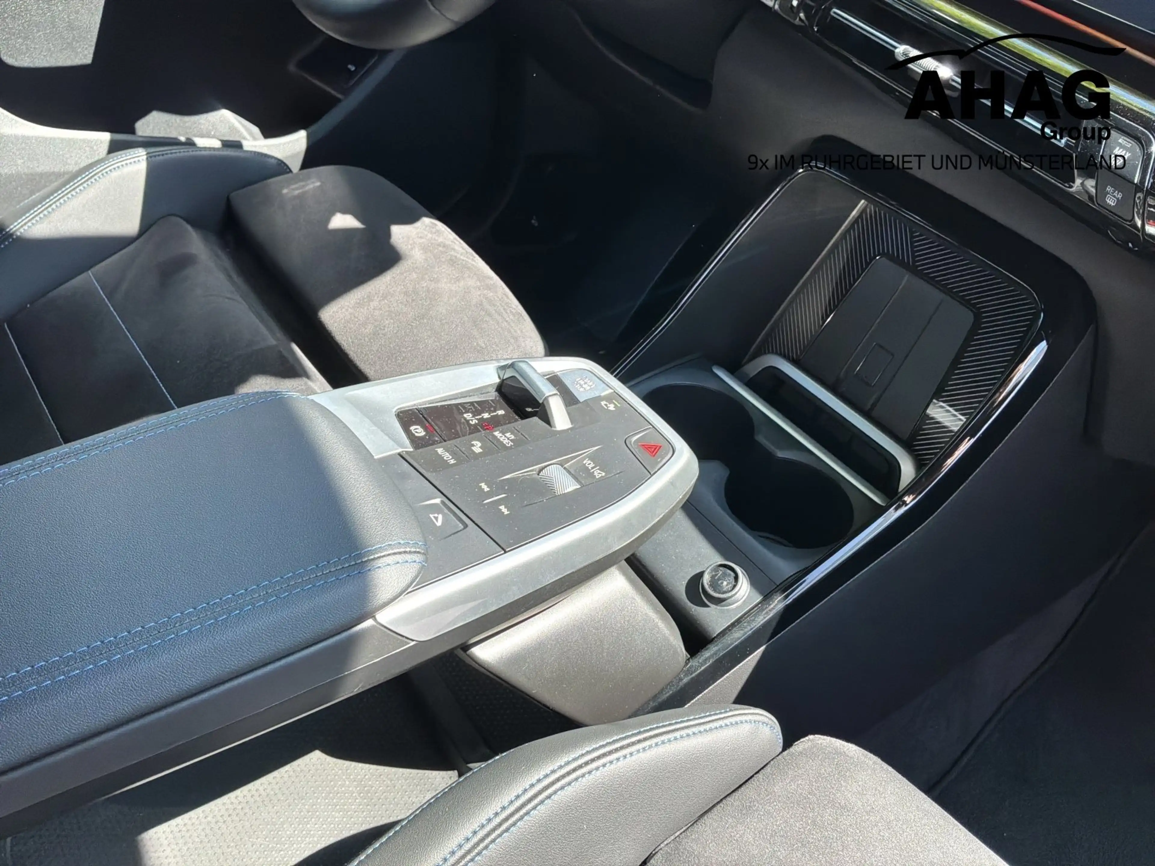 BMW 220 i Active Tourer Aut. — photo 10