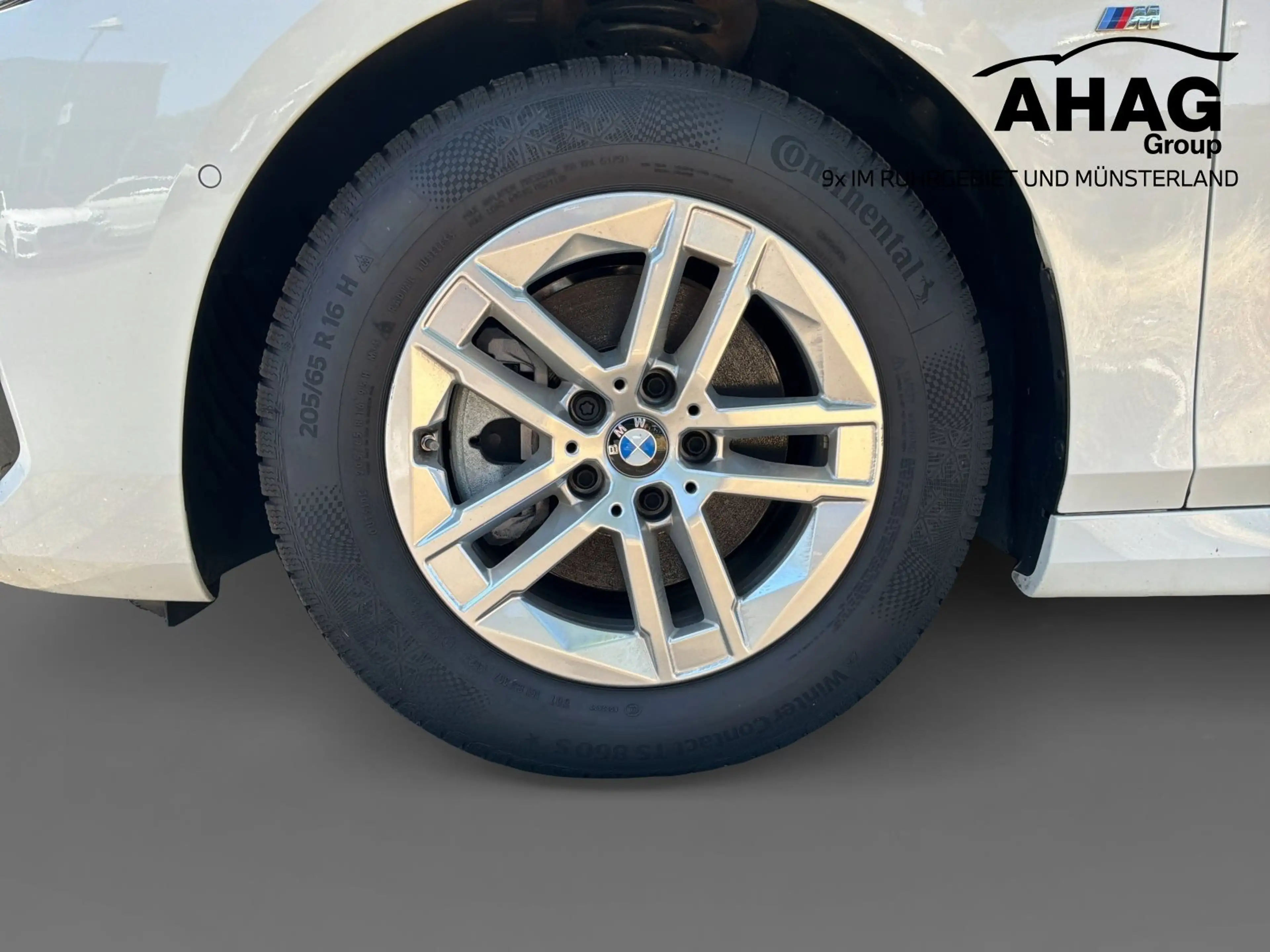 BMW 220 i Active Tourer Aut. — photo 12